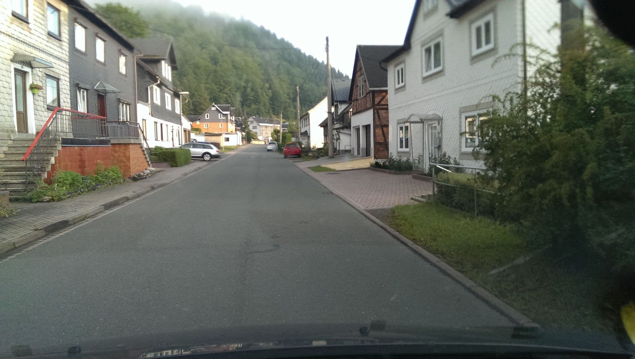Street view near Ferienwohnungen villa Perlenheinz, Schmiedefeld — © bufonto (CC BY-SA · Mapillary)