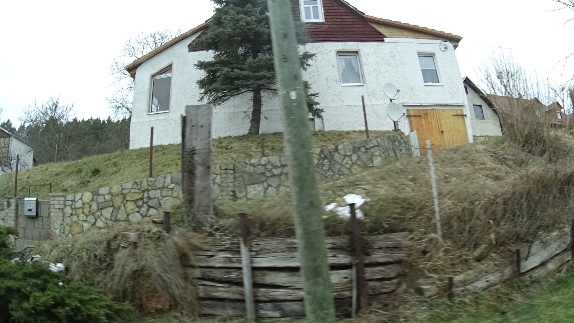 Street view near Feriendorf Bad Blankenburg UG & Co, Bad Blankenburg — © ramap (CC BY-SA · Mapillary)