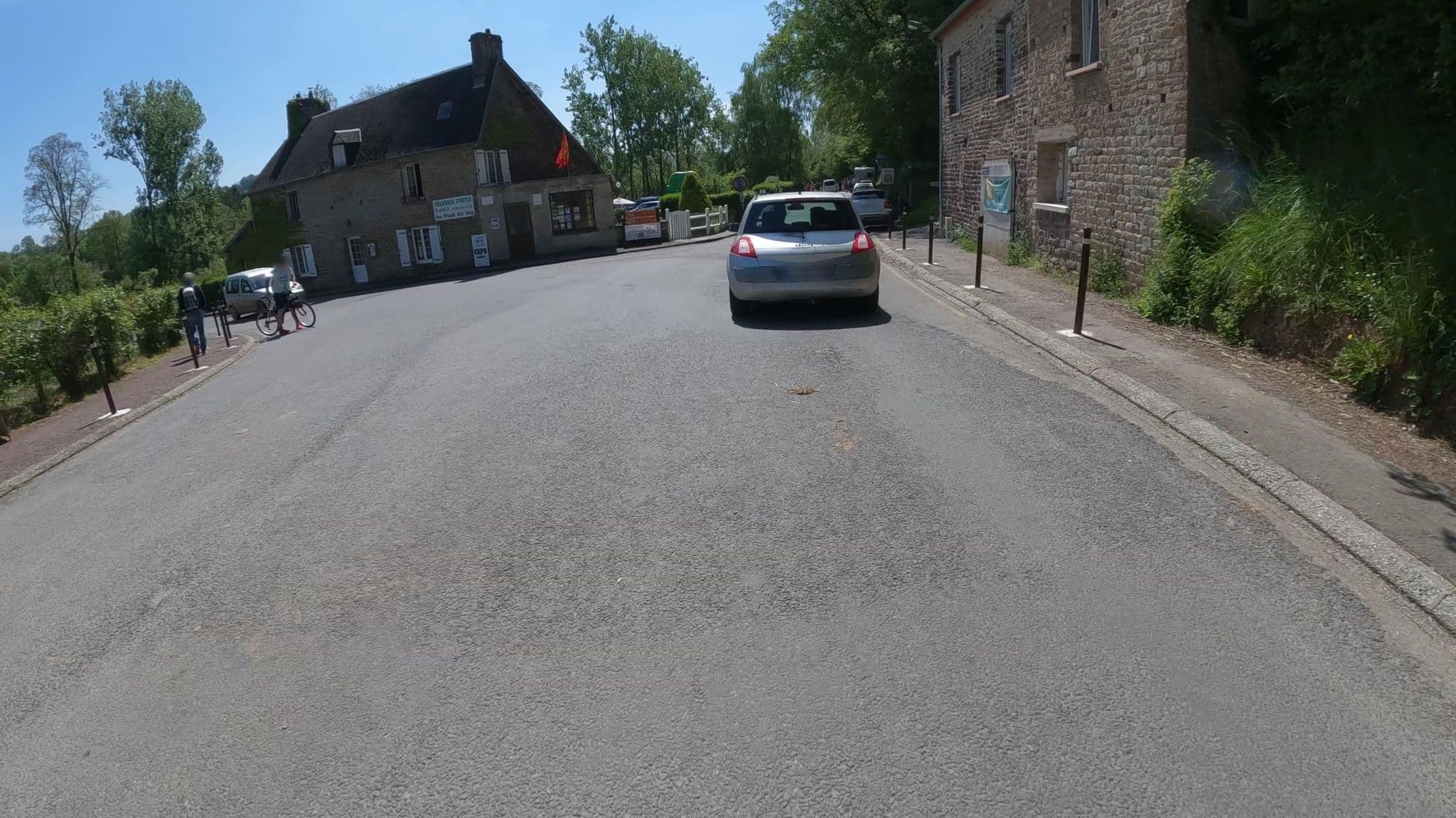 Street view near Le Pont du Vey, Clécy — © Nzau (CC BY-SA · Mapillary)