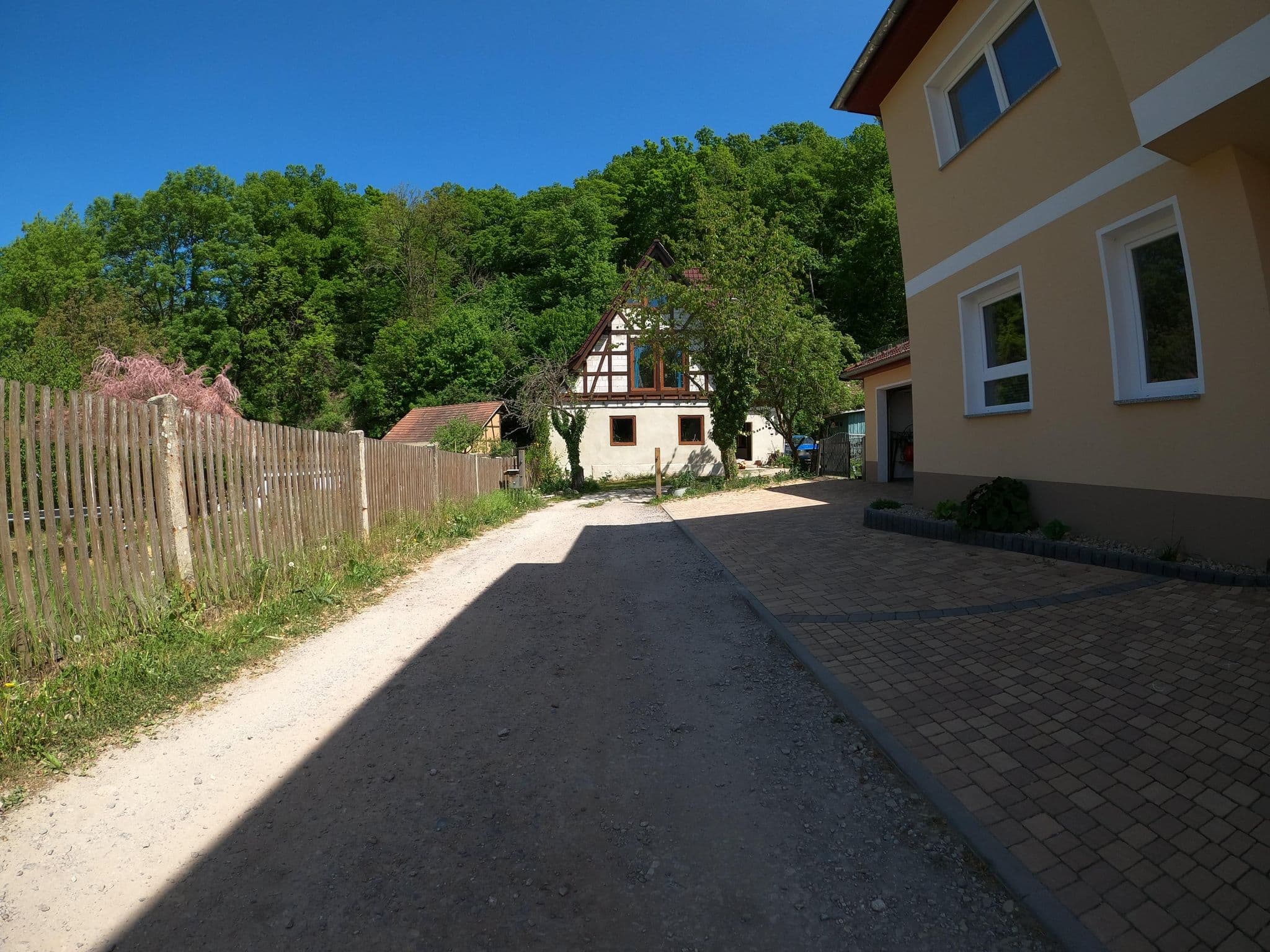 Street view near Pension Irrgang, Jena — © 741852963 (CC BY-SA · Mapillary)