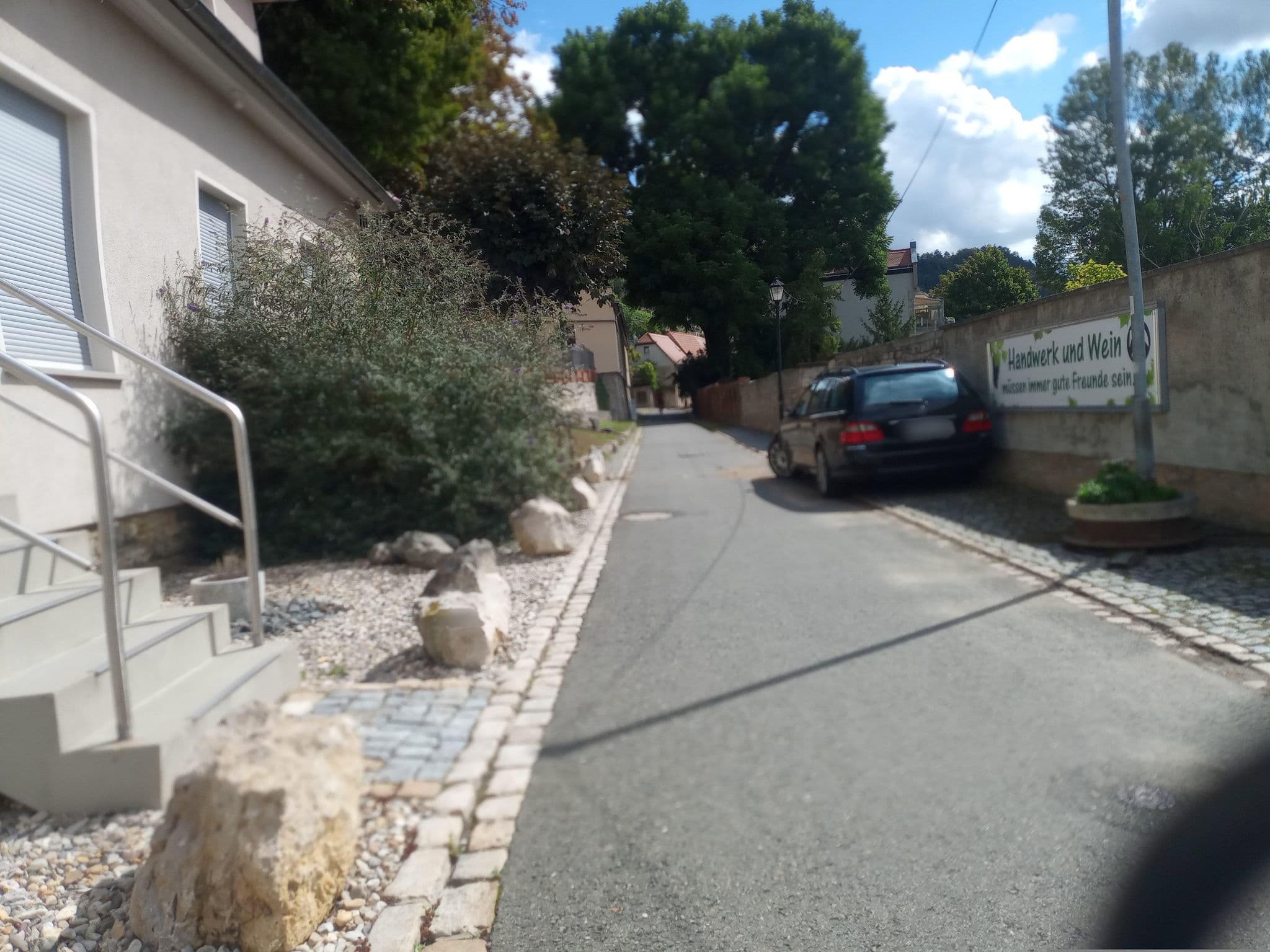 Street view near Kerstin Neumann, Freyburg — © natura (CC BY-SA · Mapillary)