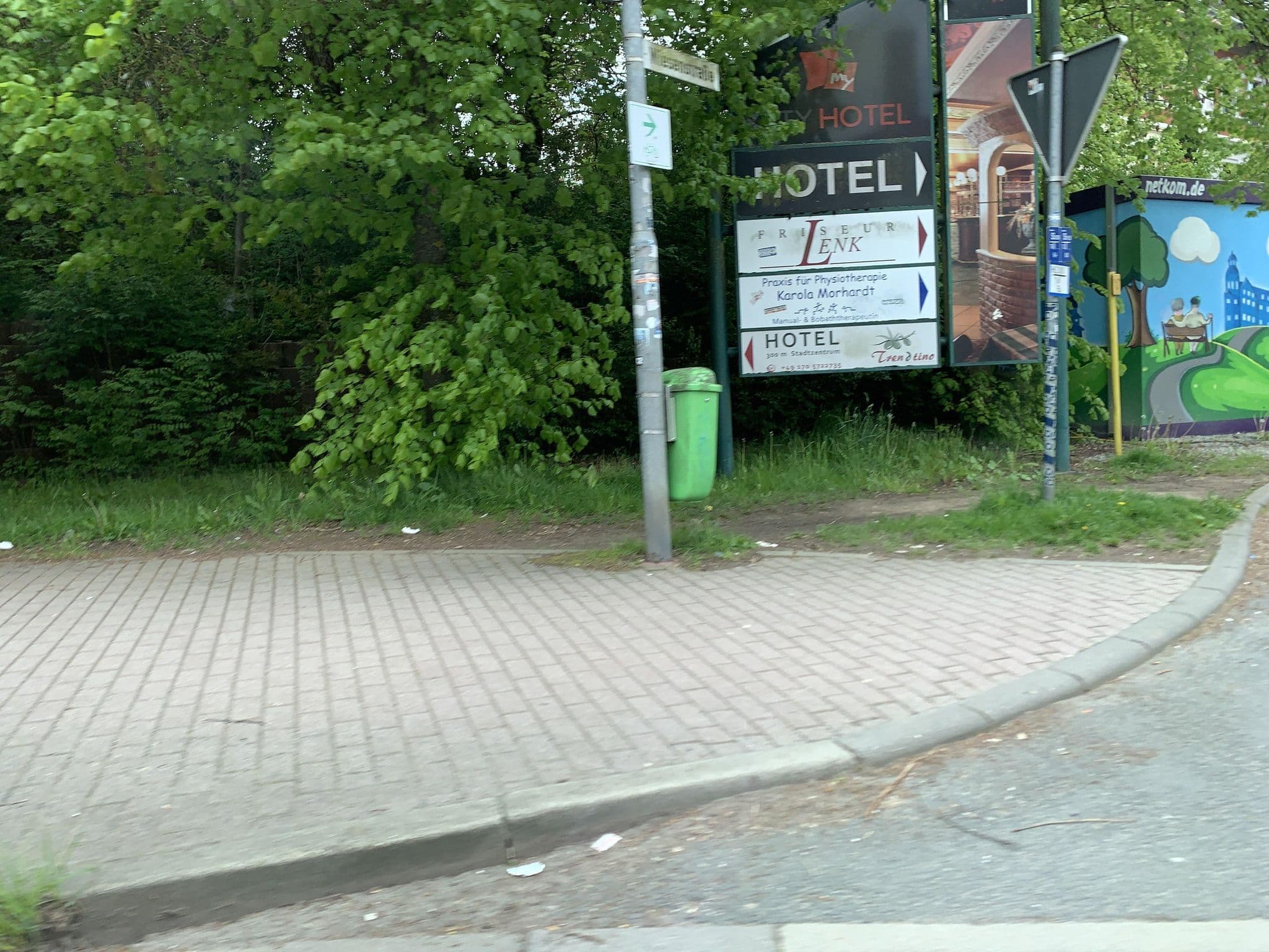 Street view near Partypension Werk 6, Eisenberg — © AR88 (CC BY-SA · Mapillary)