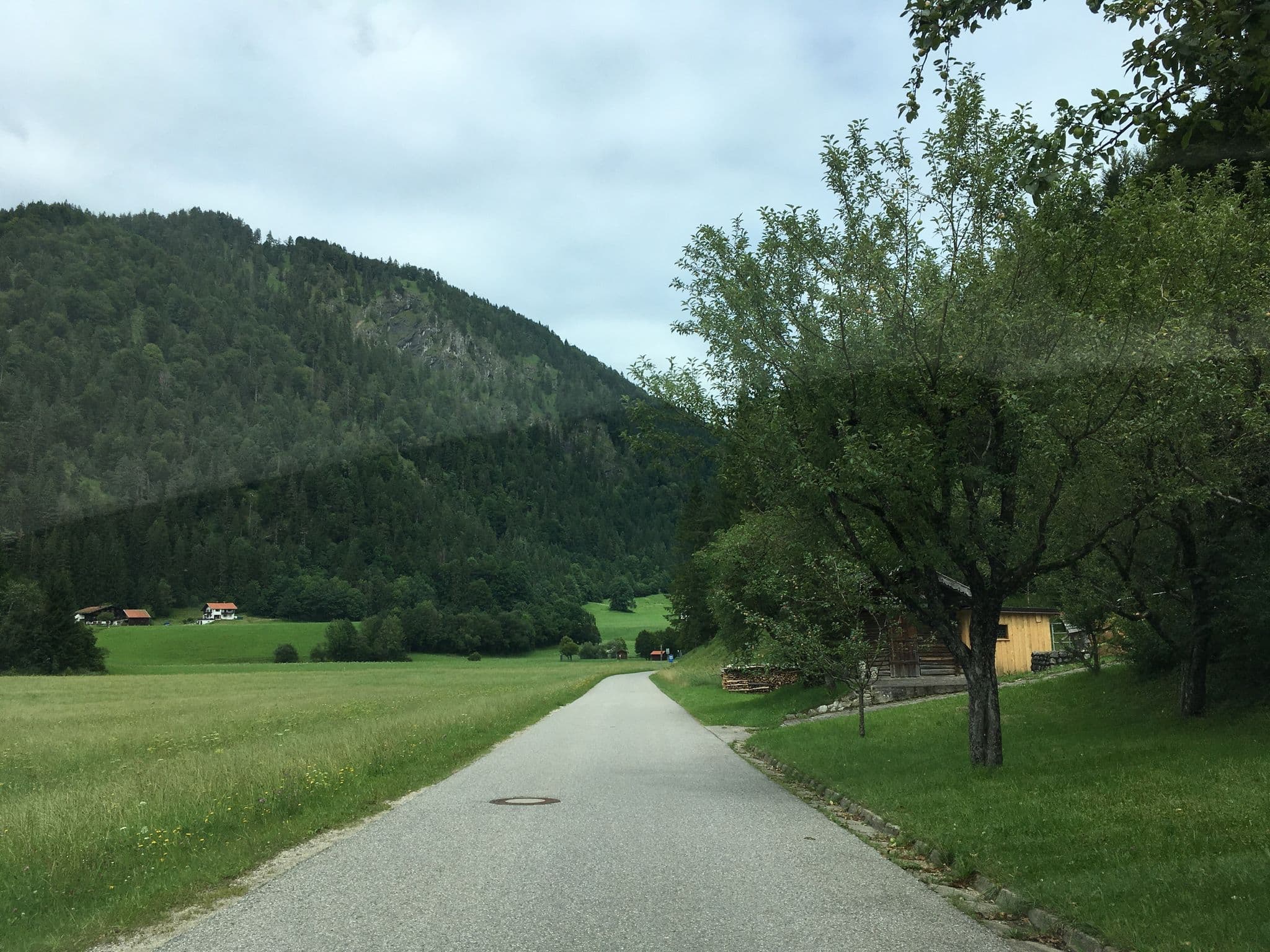 Street view near Cafe Dörfl, Oberaudorf — © geow (CC BY-SA · Mapillary)