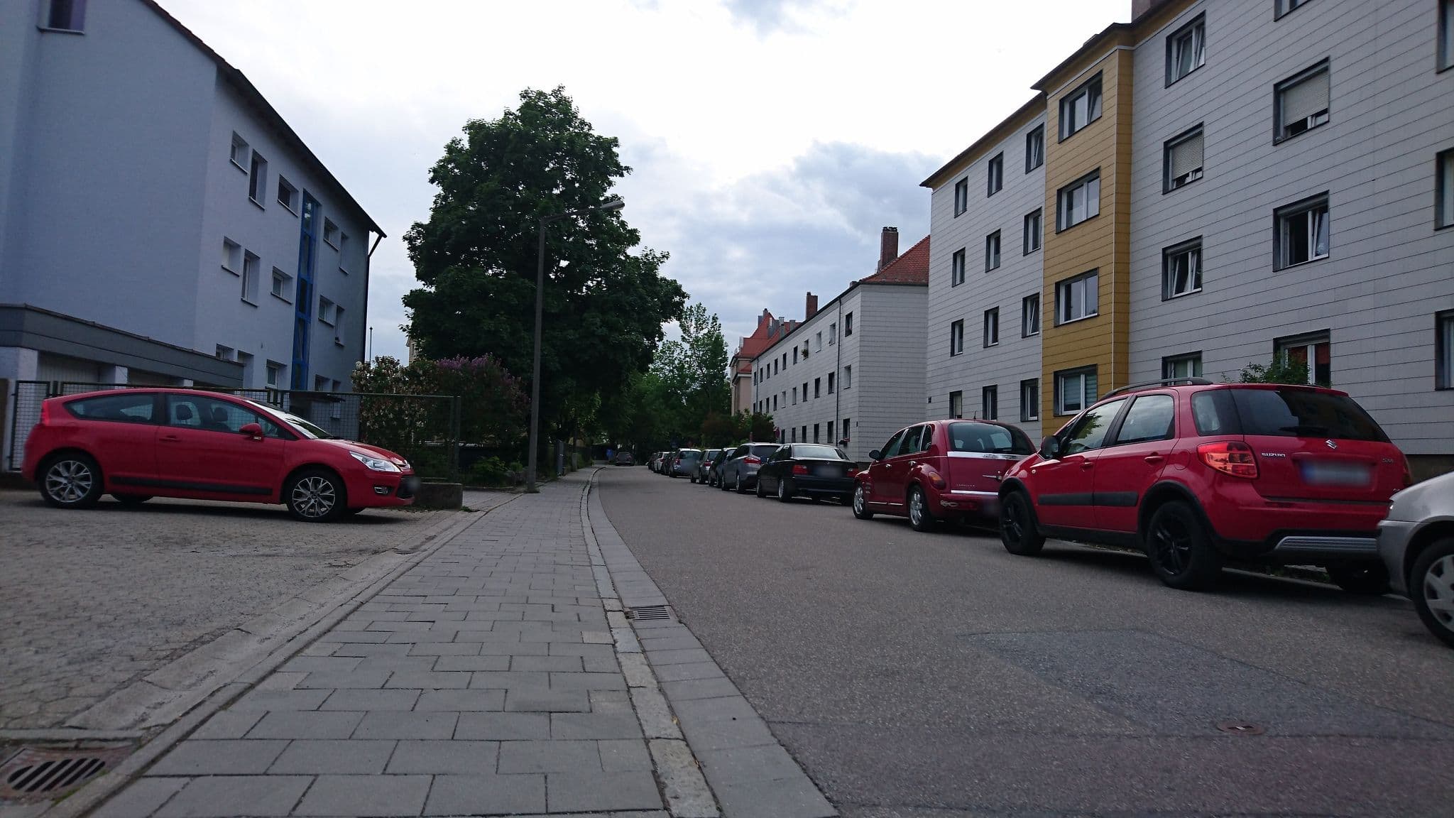 Street view near Apartment Flowerside, Regensburg — © plonma1 (CC BY-SA · Mapillary)