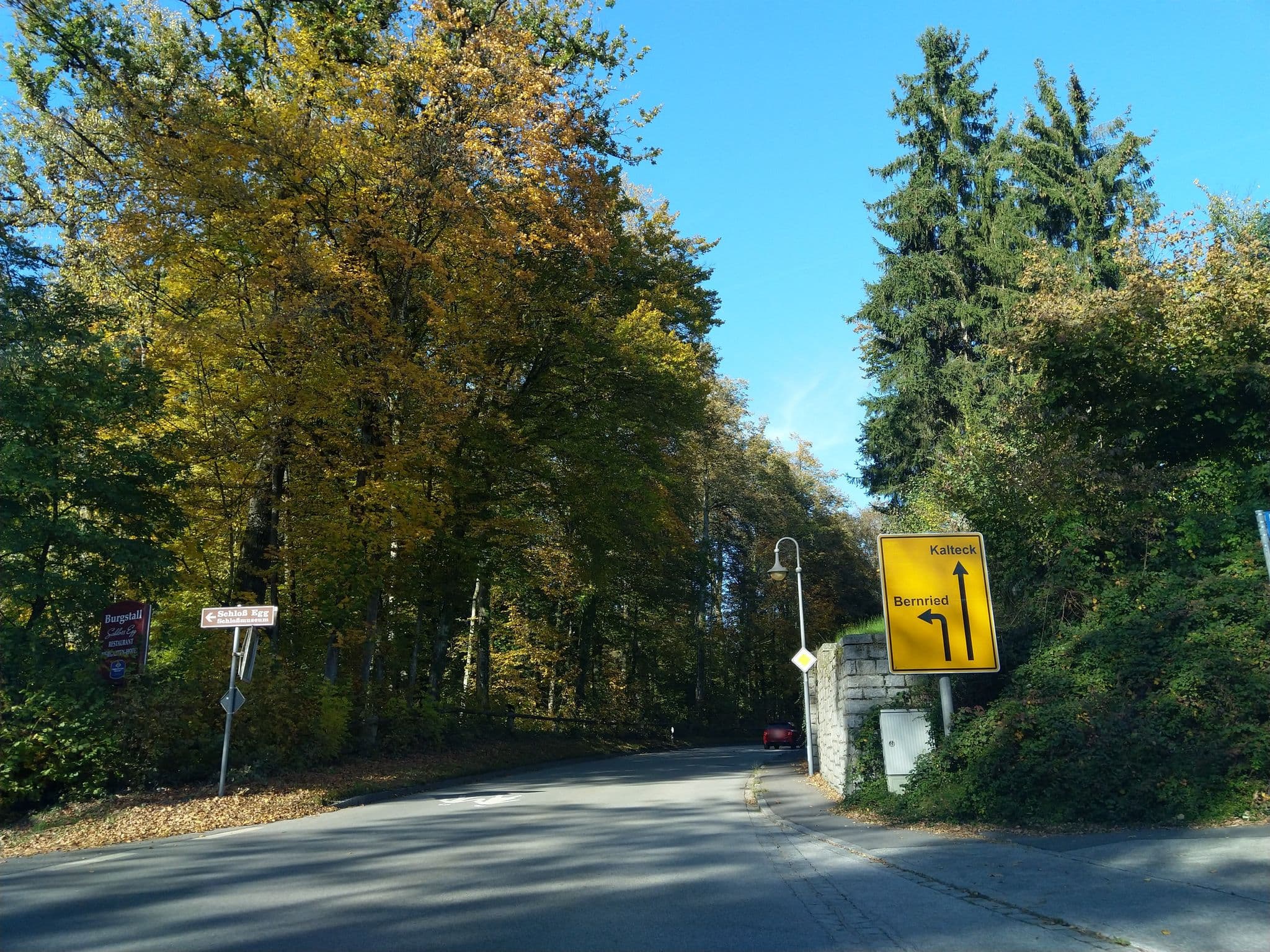 Street view near Schloss Egg, Metten — © highwayphotograph (CC BY-SA · Mapillary)