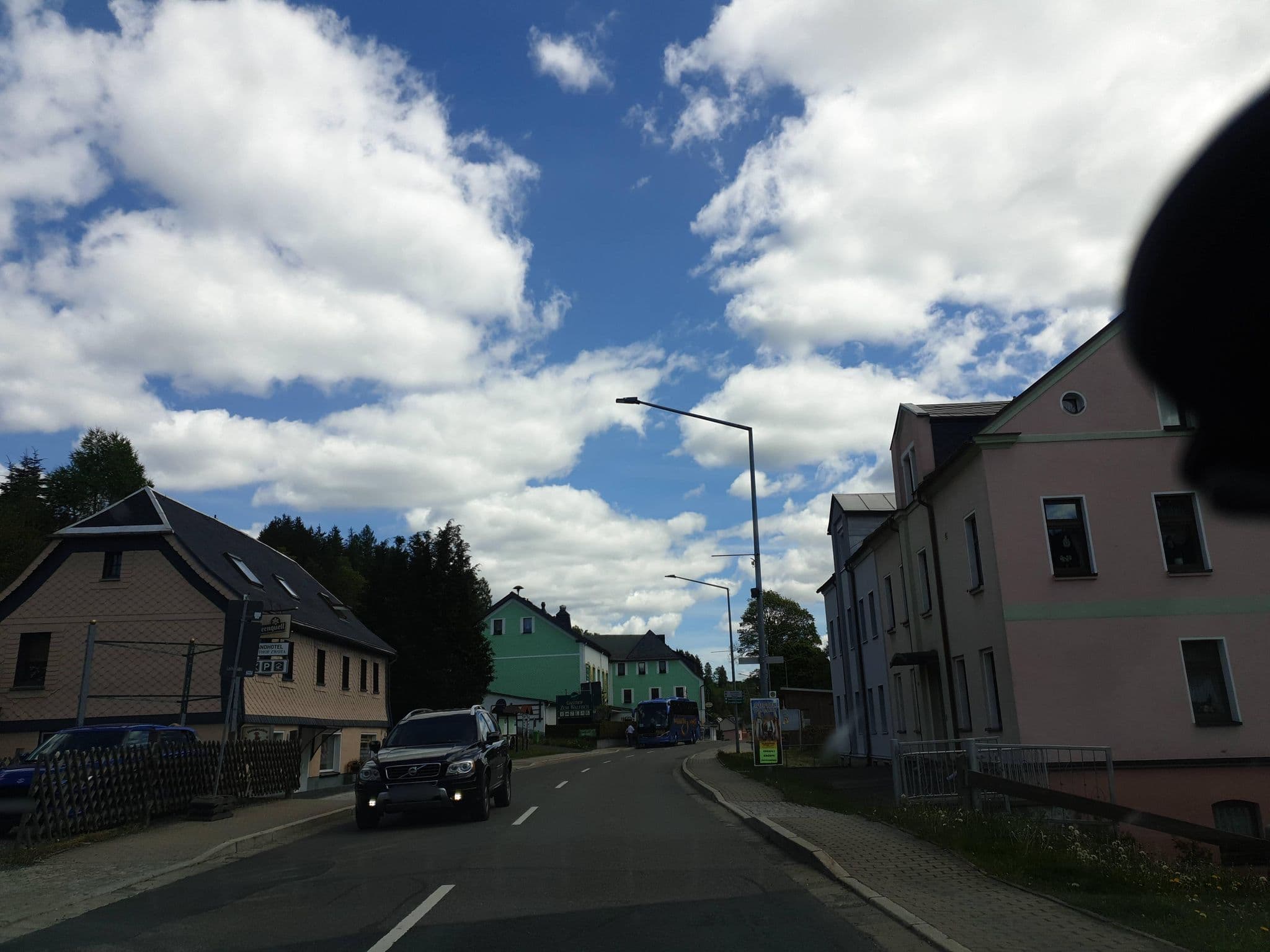 Street view near Landhotel Gasthof Zwota, Zwota — © canislupus (CC BY-SA · Mapillary)