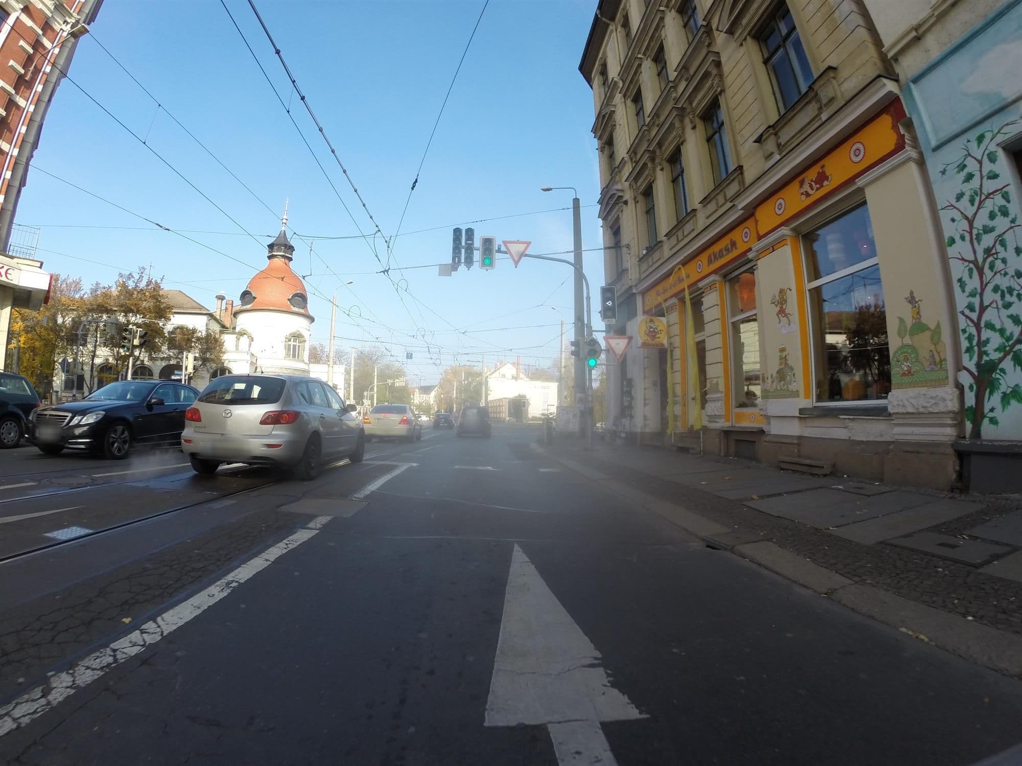 Street view near Spirit Lodge Leipzig, Kleinzschocher — © ahzf (CC BY-SA · Mapillary)