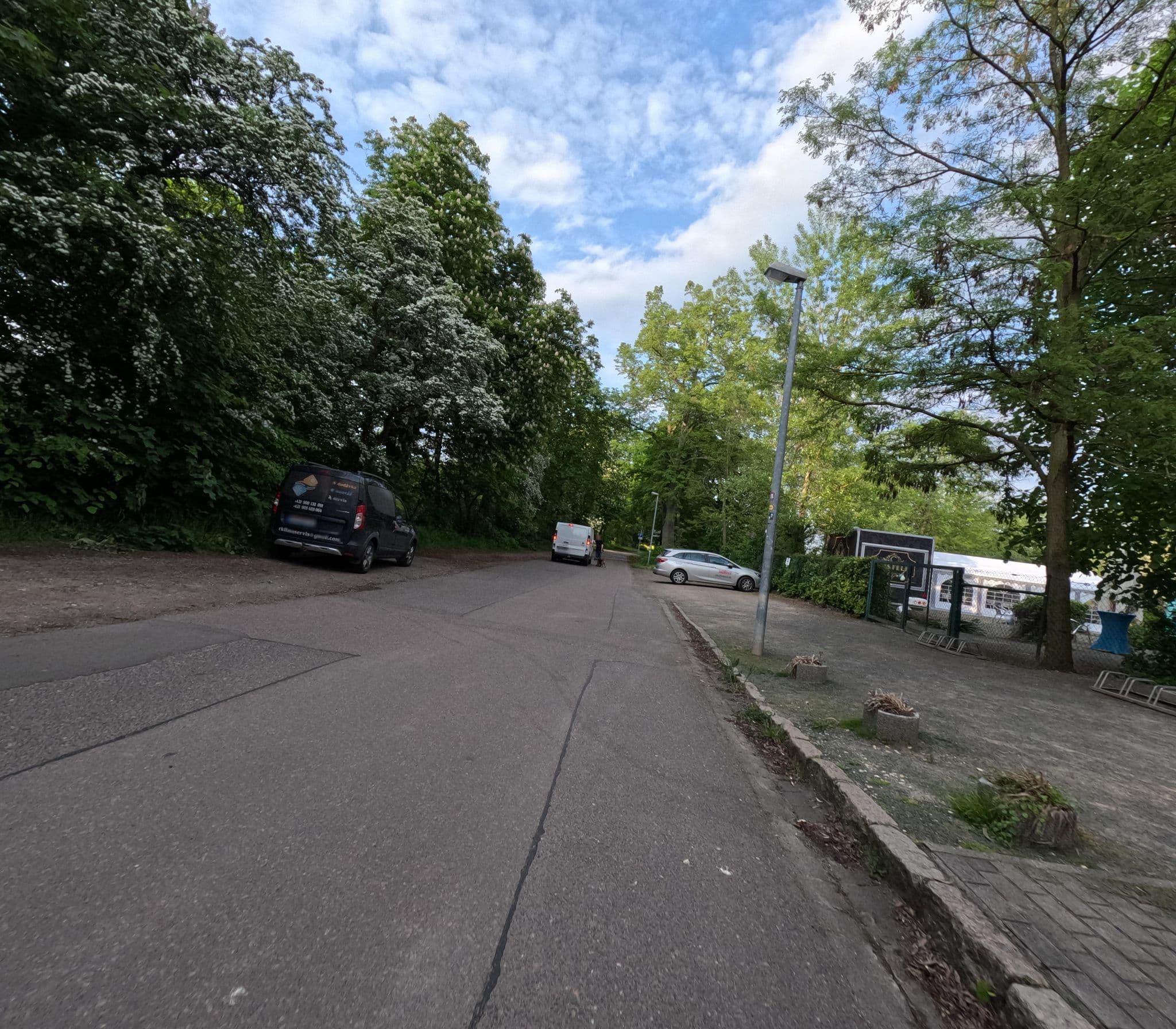 Street view near Kurhaus Bienitz, Schkeuditz — © kopra (CC BY-SA · Mapillary)