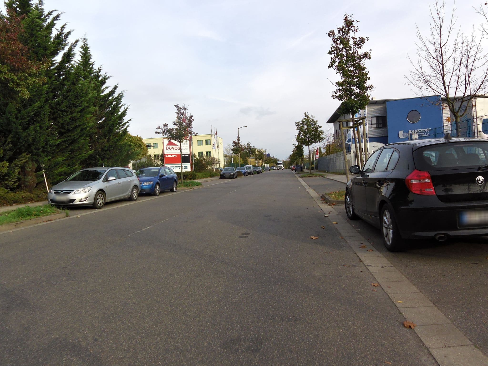 Street view near ibis budget Leipzig Messe, Taucha — © zoegglmeyr (CC BY-SA · Mapillary)