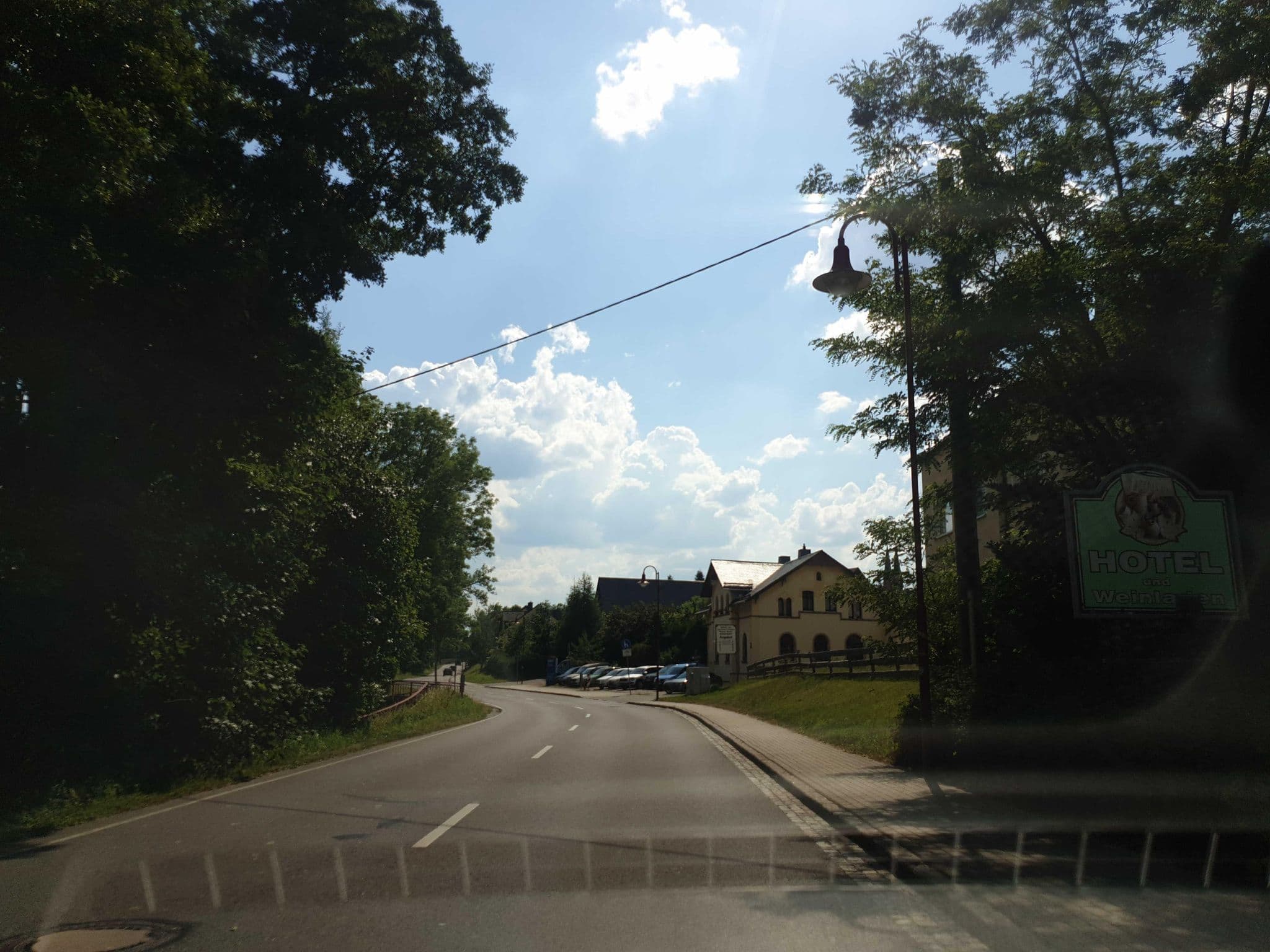 Street view near Hotel Vinum, Niederdorf — © canislupus (CC BY-SA · Mapillary)