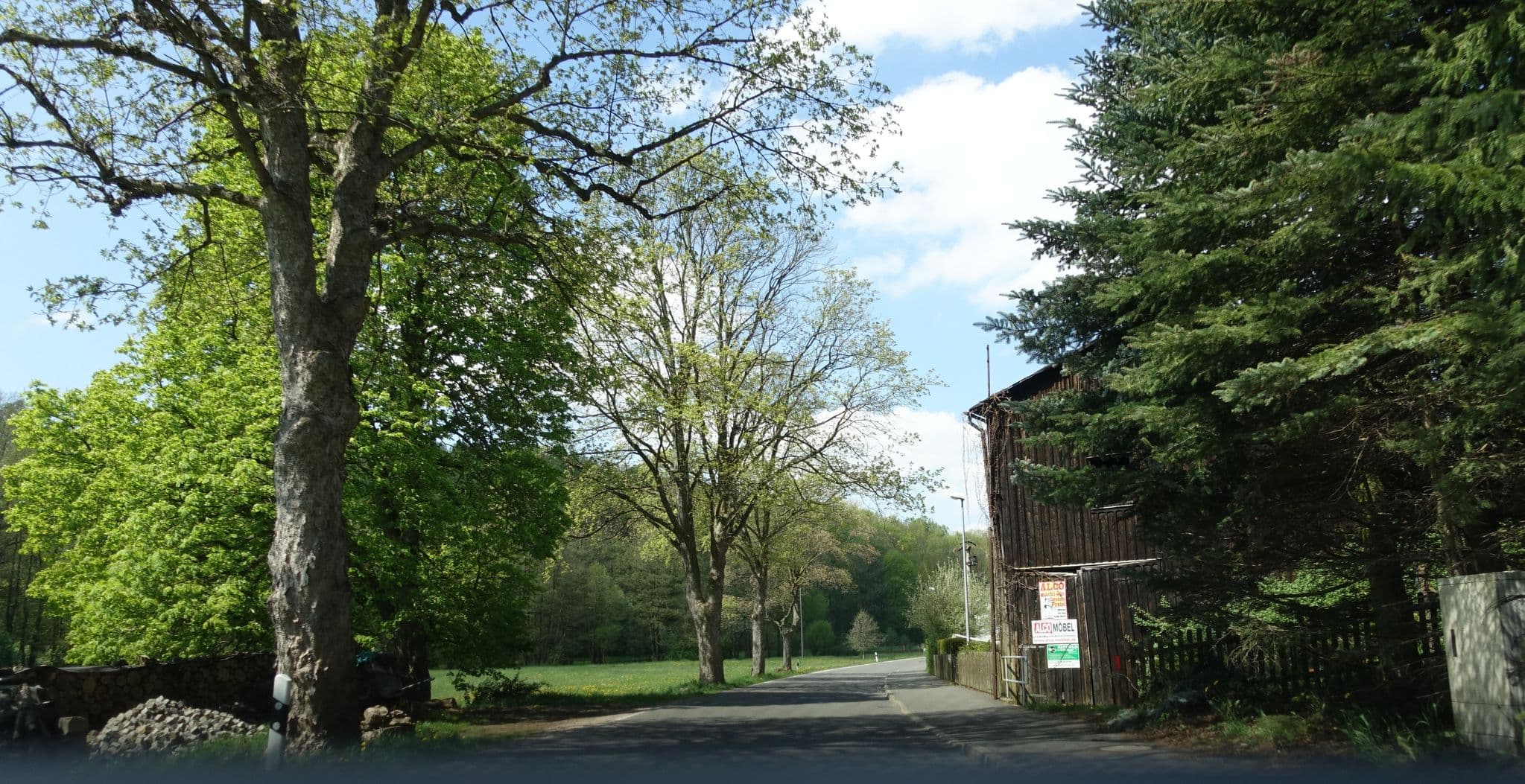 Street view near Adhelm Müller, Oberschöna — © malenki (CC BY-SA · Mapillary)