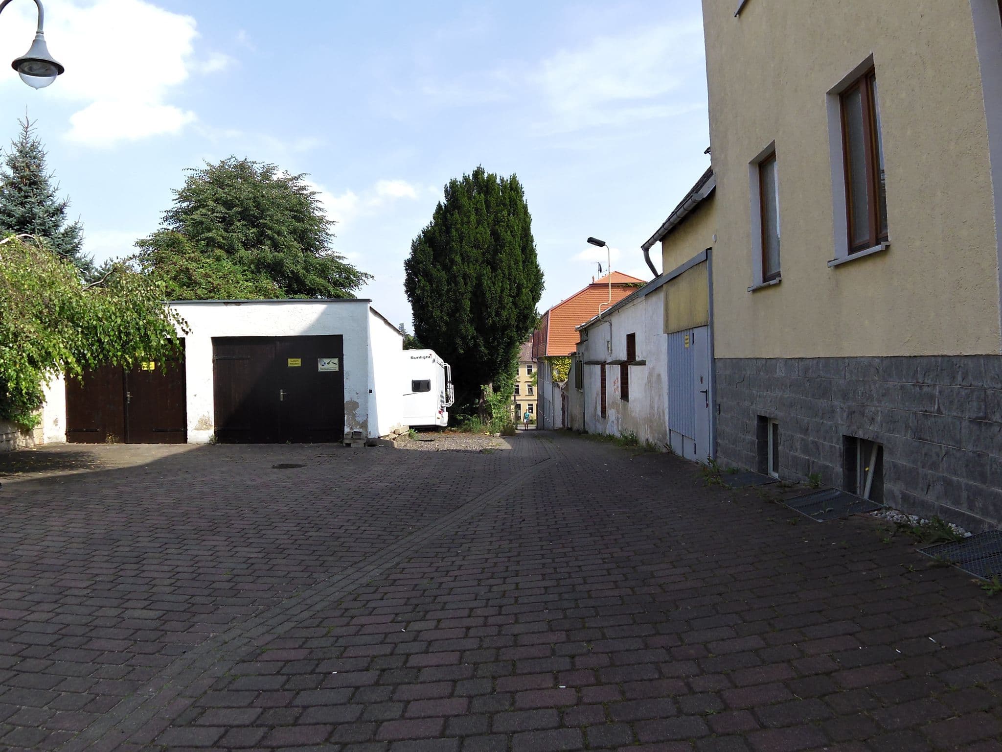 Street view near Pension Thieme, Oschatz — © zoegglmeyr (CC BY-SA · Mapillary)