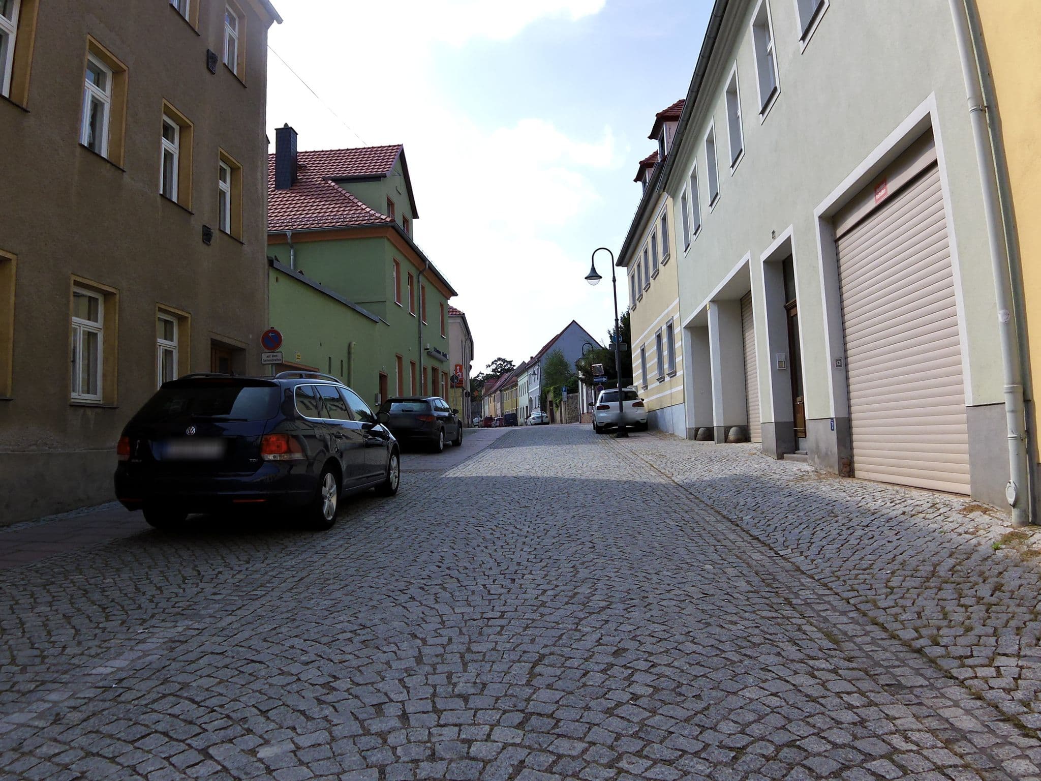 Street view near Pension Holly, Oschatz — © zoegglmeyr (CC BY-SA · Mapillary)