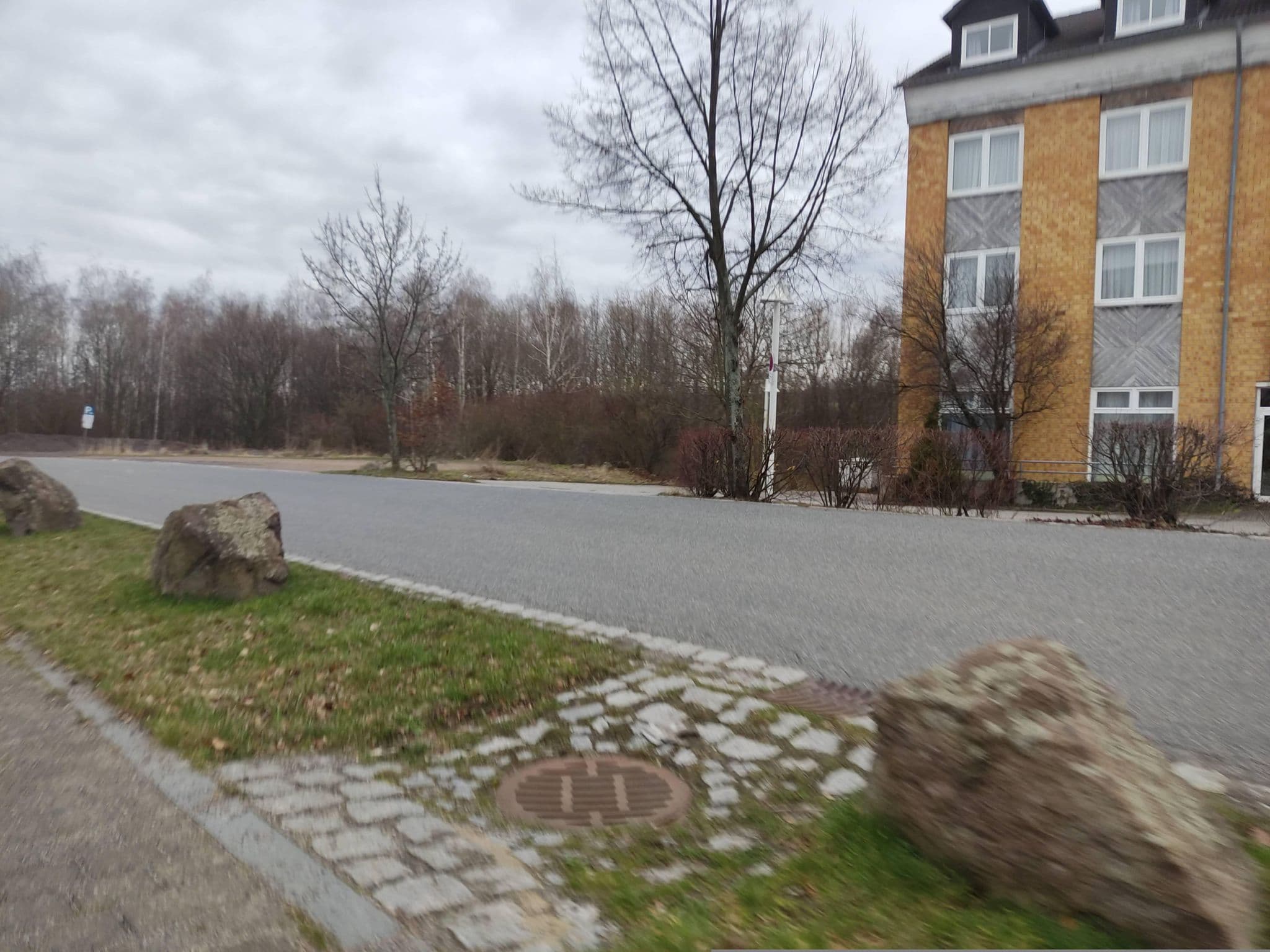 Street view near Quality Hotel Dresden West, Gorbitz — © Tatfahren (CC BY-SA · Mapillary)