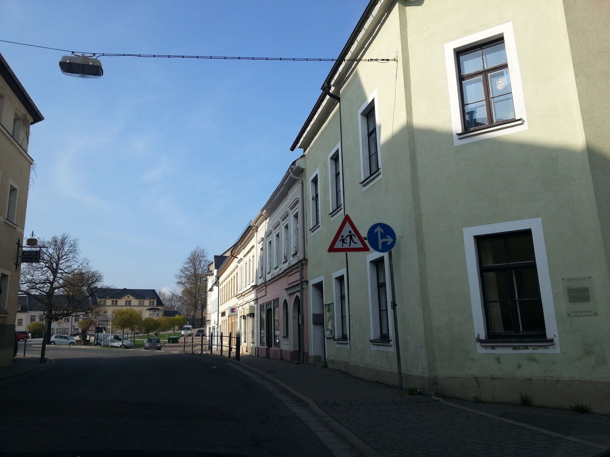 Street view near Hotel Goldener Löwe, Frauenstein — © emploi (CC BY-SA · Mapillary)