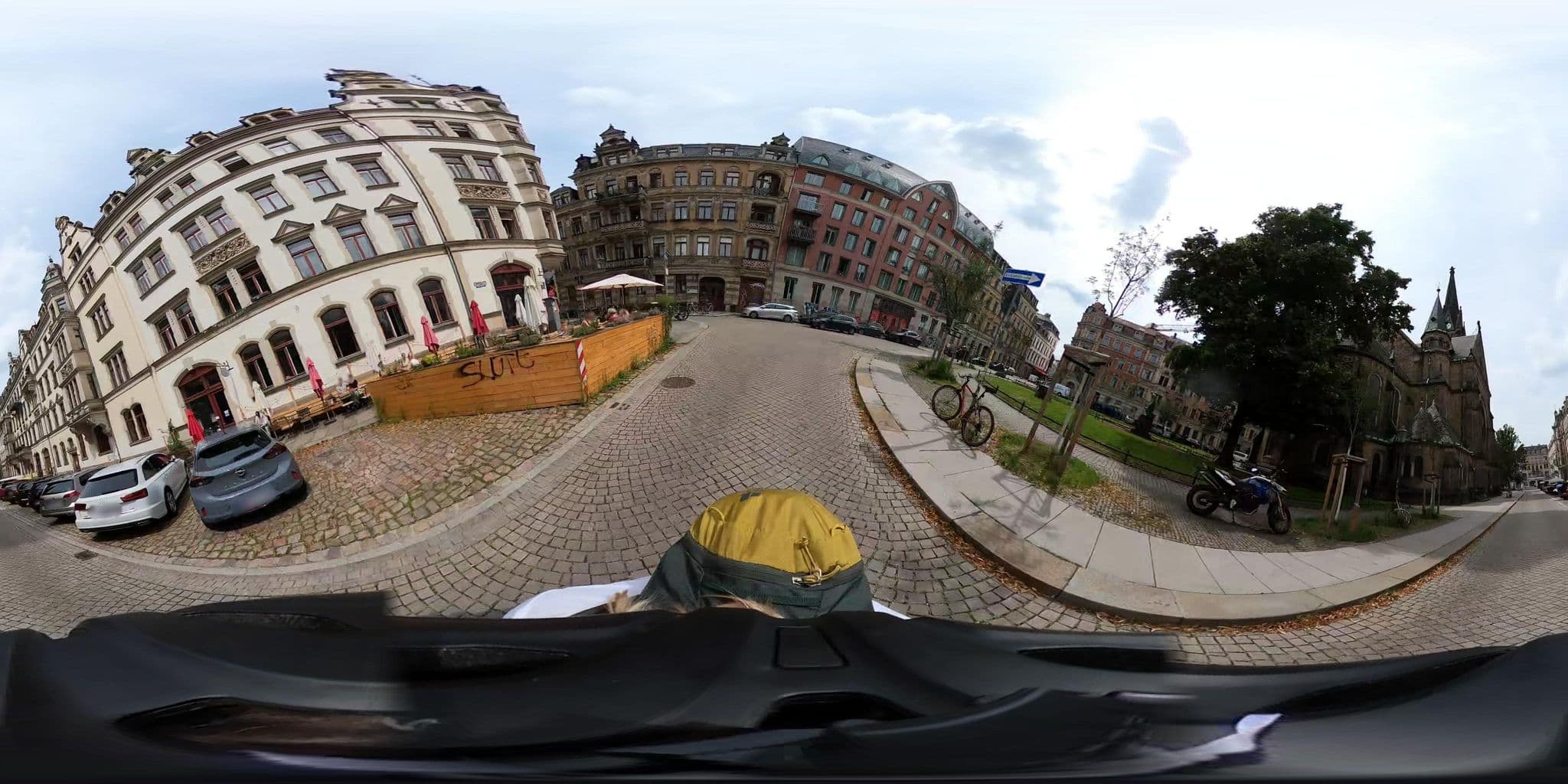 Street view near Fewos-in-Dresden, Äußere Neustadt — © geowatti (CC BY-SA · Mapillary)