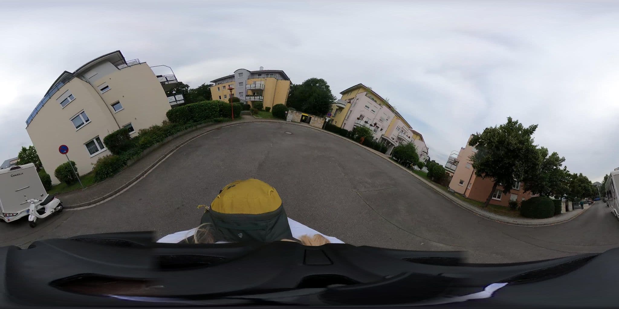Street view near 24Flats Vermietung von Ferienwohnungen, Äußere Neustadt — © geowatti (CC BY-SA · Mapillary)