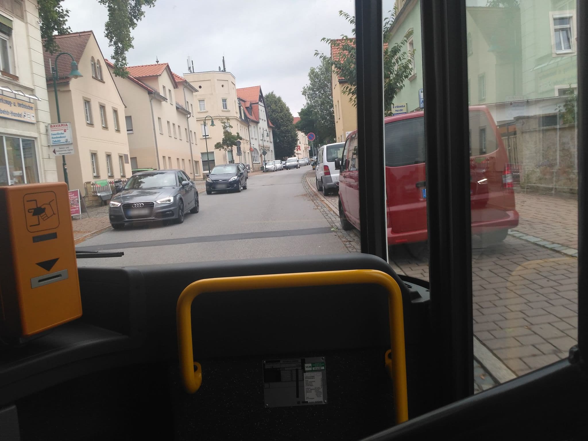 Street view near Ferienwohnung A. Heyne, Weinböhla — © yiro (CC BY-SA · Mapillary)