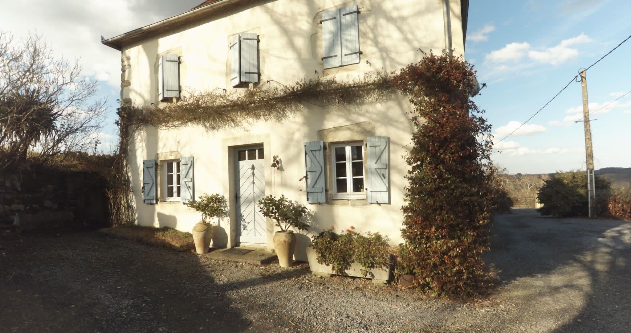 Street view near Gite Endrimons, Navarrenx — © sogefi (CC BY-SA · Mapillary)