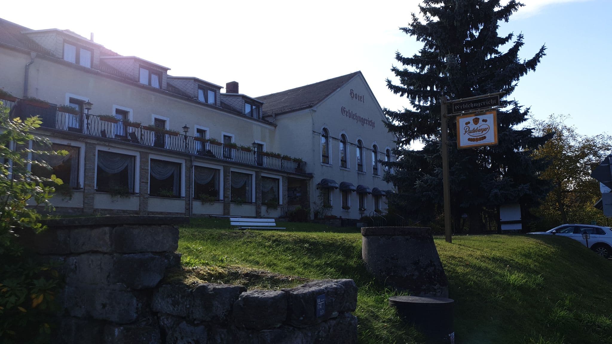 Street view near Hotel Erblehngericht, Kurort Gohrisch — © jochenb (CC BY-SA · Mapillary)