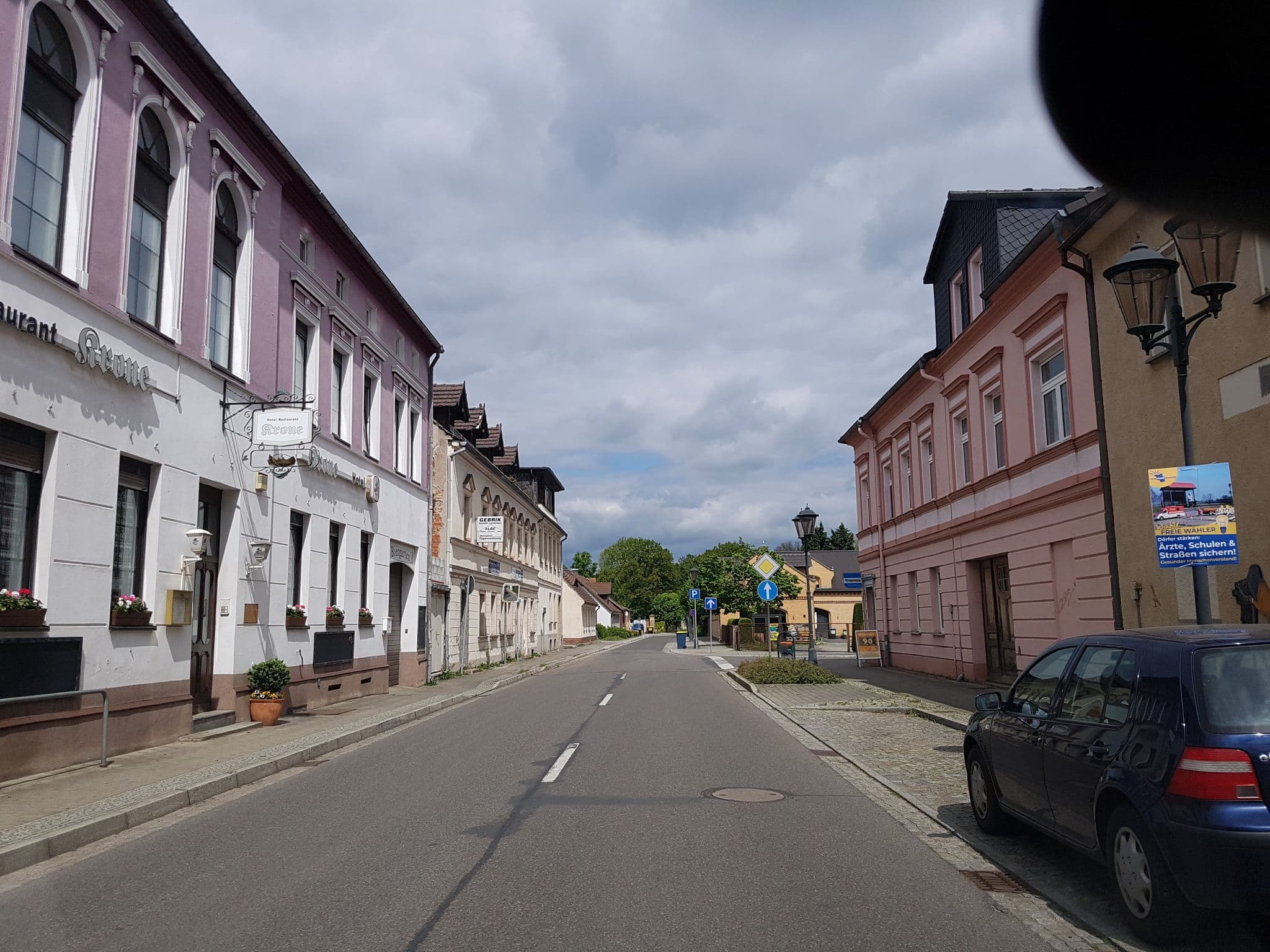 Street view near Pension Krone, Altdöbern — © dsmm (CC BY-SA · Mapillary)