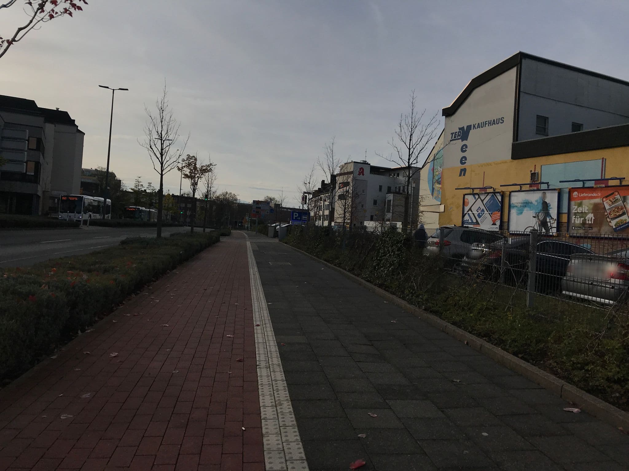 Street view near Mercure Hotel Hamm, Hamm — © sunufatarungo (CC BY-SA · Mapillary)