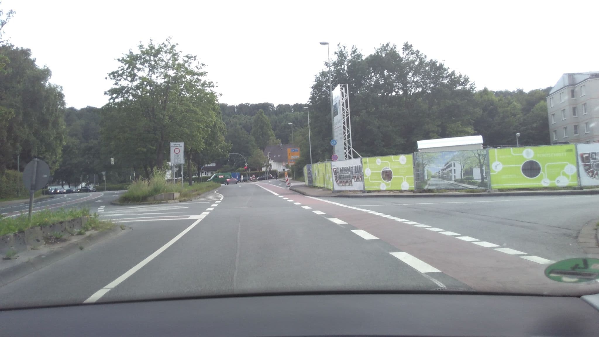 Street view near OWL-Hochschulservice GmbH, Bielefeld — © zuse (CC BY-SA · Mapillary)