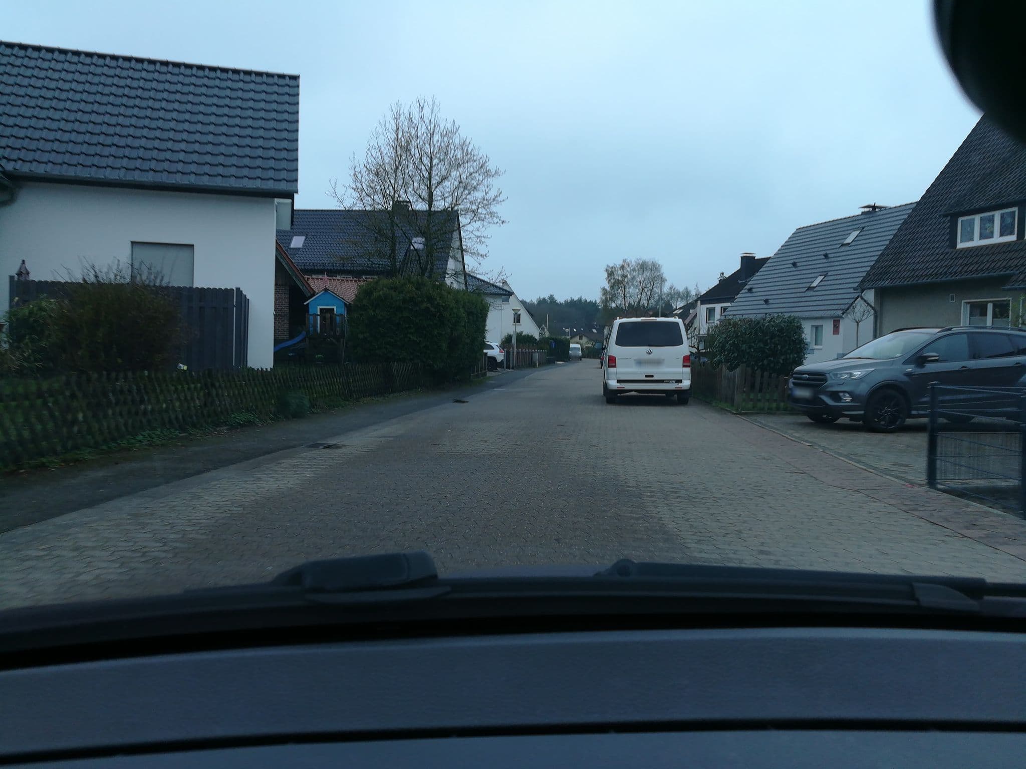 Street view near Ferienwohnung Schuberski, Oerlinghausen — © thorstenh (CC BY-SA · Mapillary)