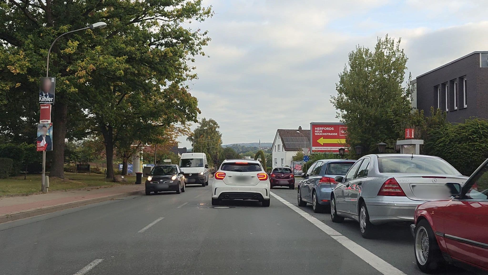 Street view near Hotel Brandt, Herford — © amenophis (CC BY-SA · Mapillary)