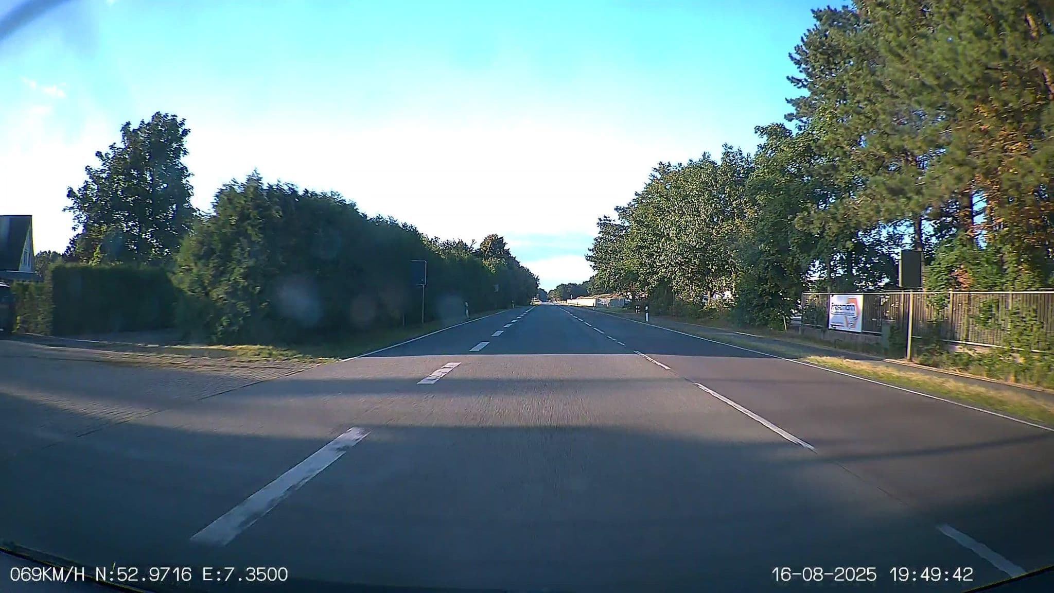 Street view near Hotel / Raststätte Blome, Dörpen — © heetENkoel (CC BY-SA · Mapillary)