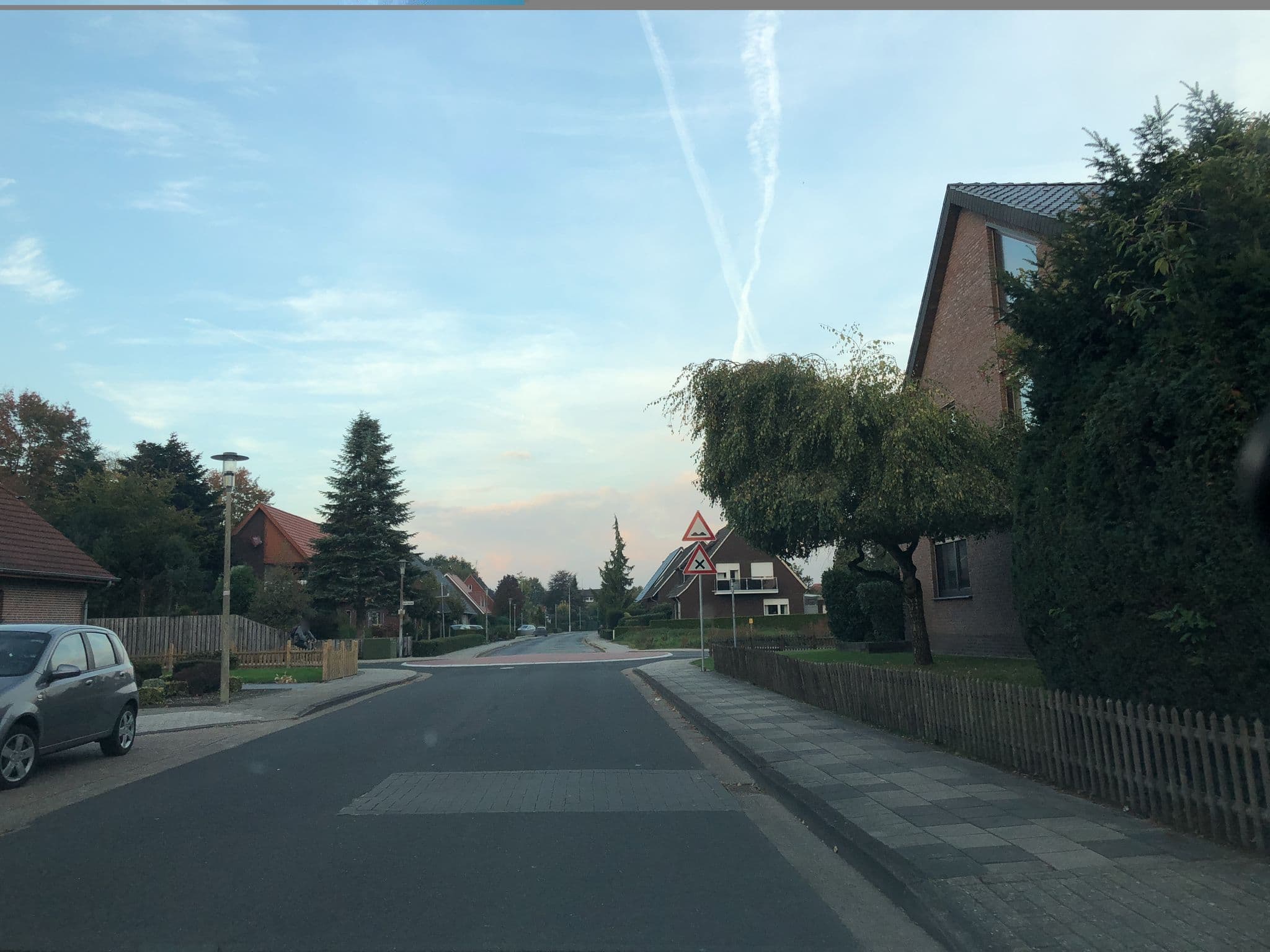 Street view near Lakeberg Fritz und Leni Ferienwohnung, Papenburg — © hendel (CC BY-SA · Mapillary)