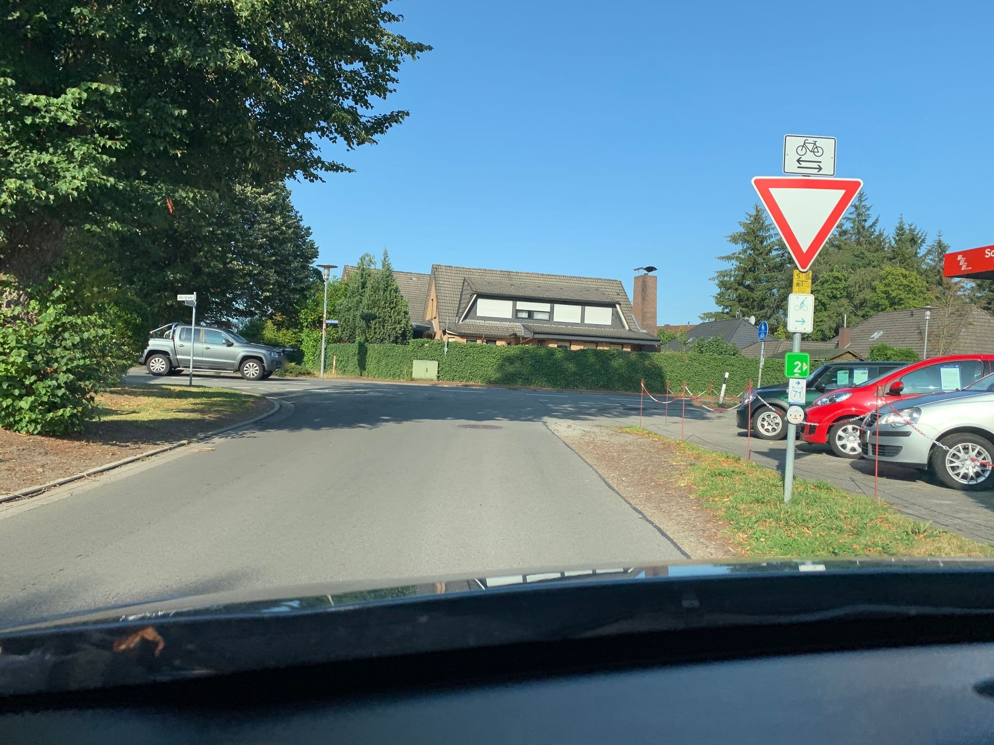 Street view near Hotel Bohlje, Westerstede — © deleted_user (CC BY-SA · Mapillary)