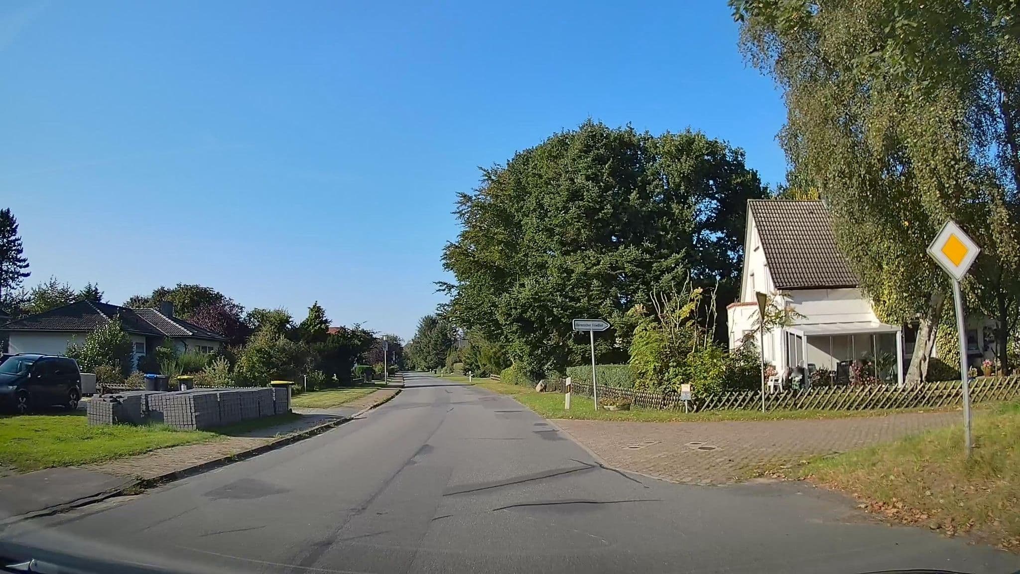 Street view near Siegfried Bastian, Nordholz — © hendel (CC BY-SA · Mapillary)