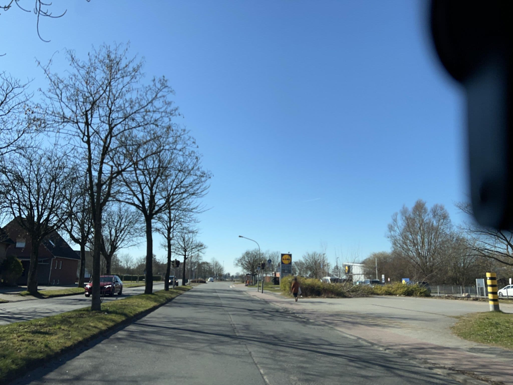 Street view near Ferienwohnung Metzer, Fedderwarden — © Isilcalgan (CC BY-SA · Mapillary)