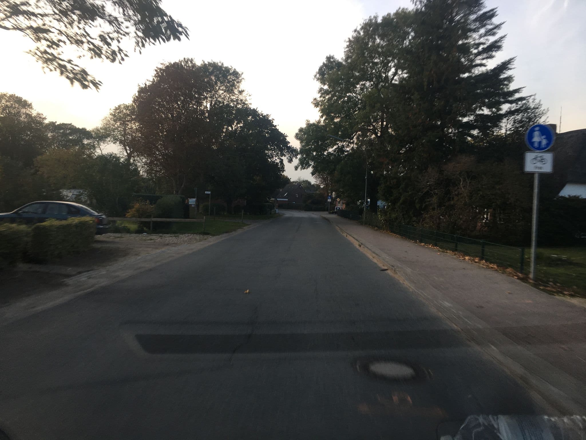 Street view near Reiterhof Wollesen, Süderlügum — © maggiymir (CC BY-SA · Mapillary)