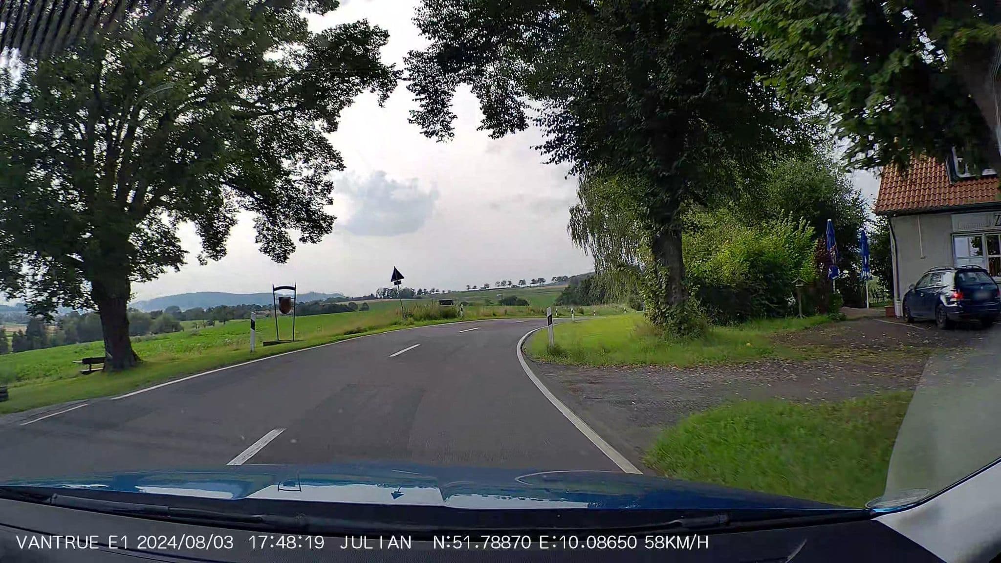 Street view near Hotel Zur Altenburg, Kalefeld — © nrailuj (CC BY-SA · Mapillary)