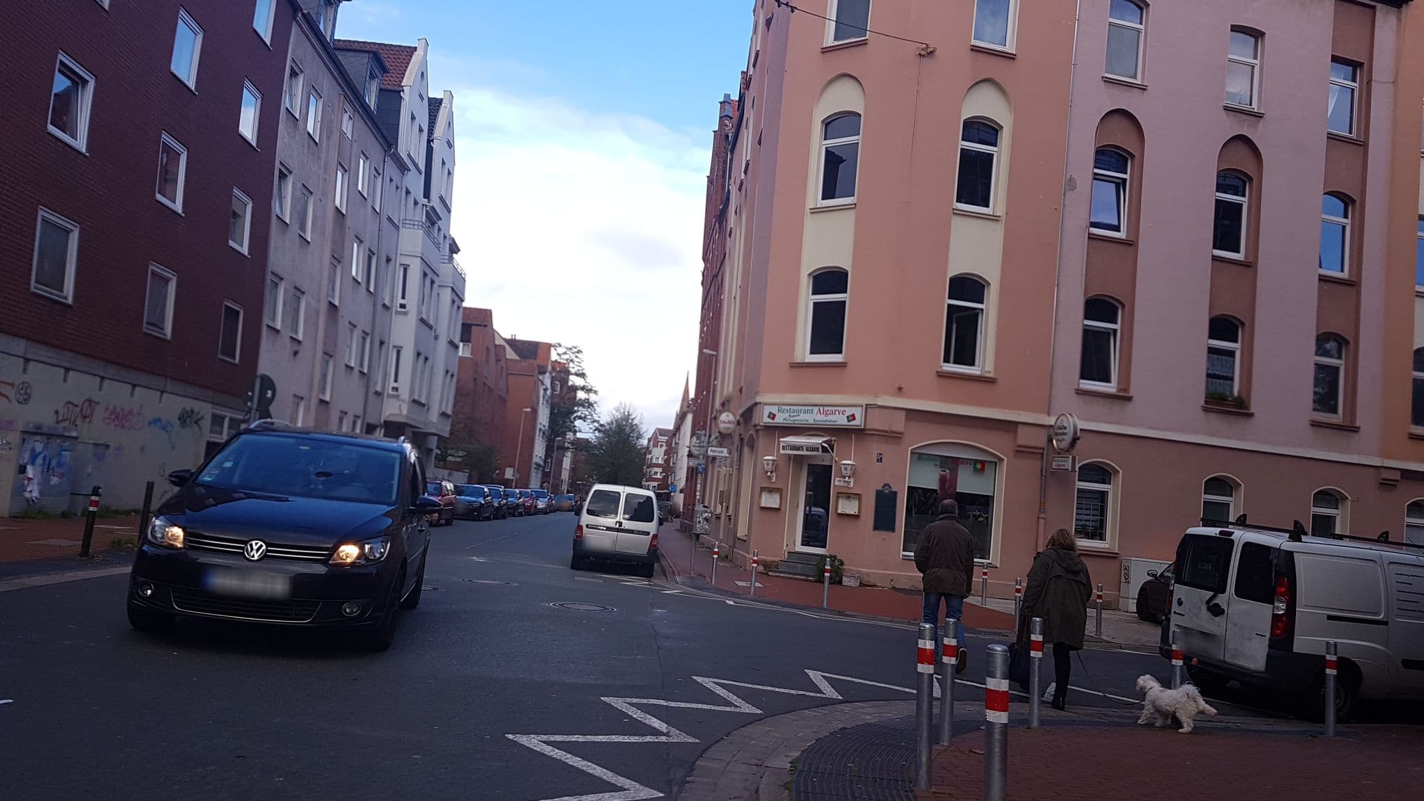 Street view near English Romance Service GmbH, Linden-Süd — © snowdiver (CC BY-SA · Mapillary)