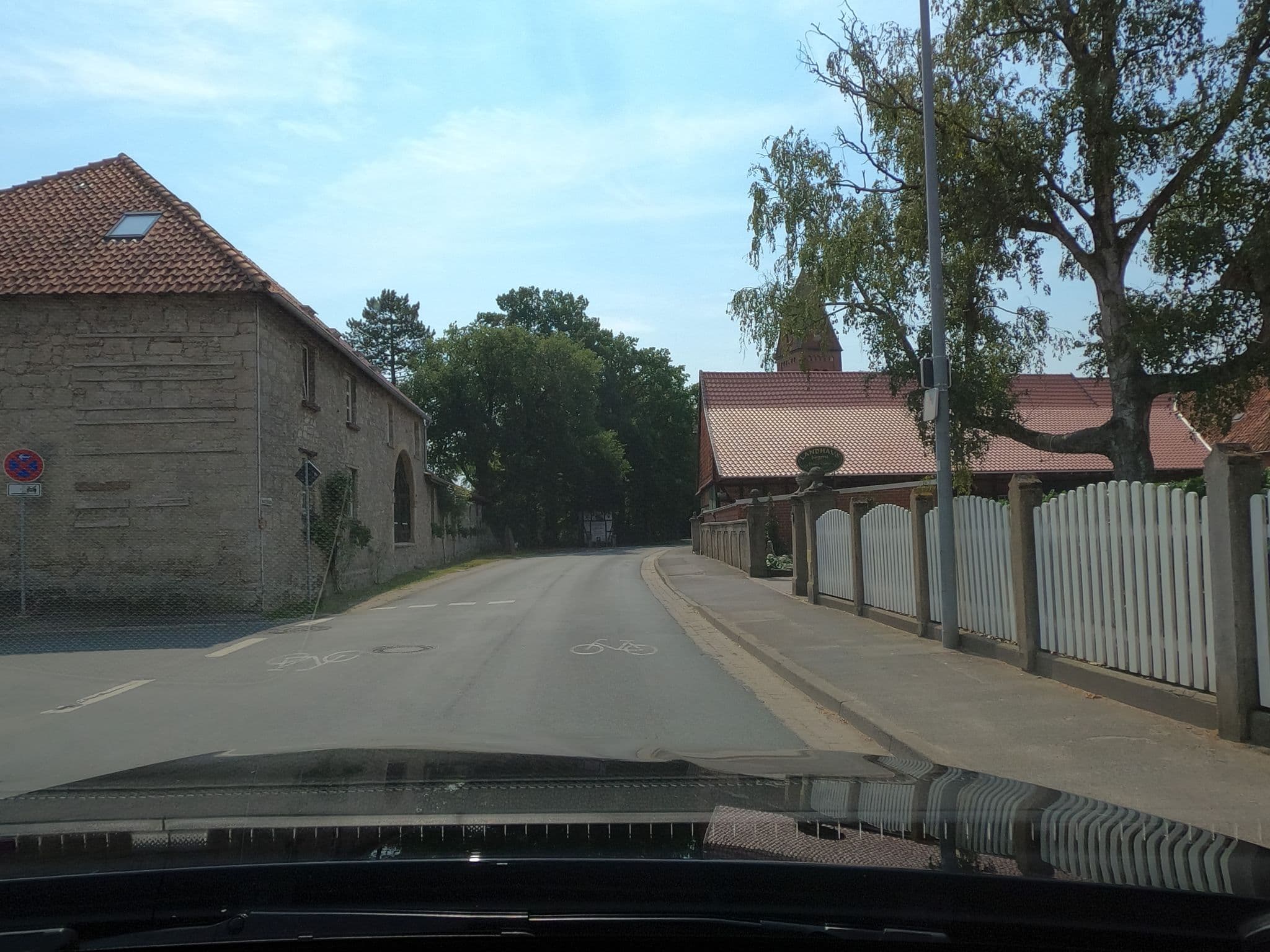 Street view near Landhaus Jürgens, Sehnde — © skjall (CC BY-SA · Mapillary)