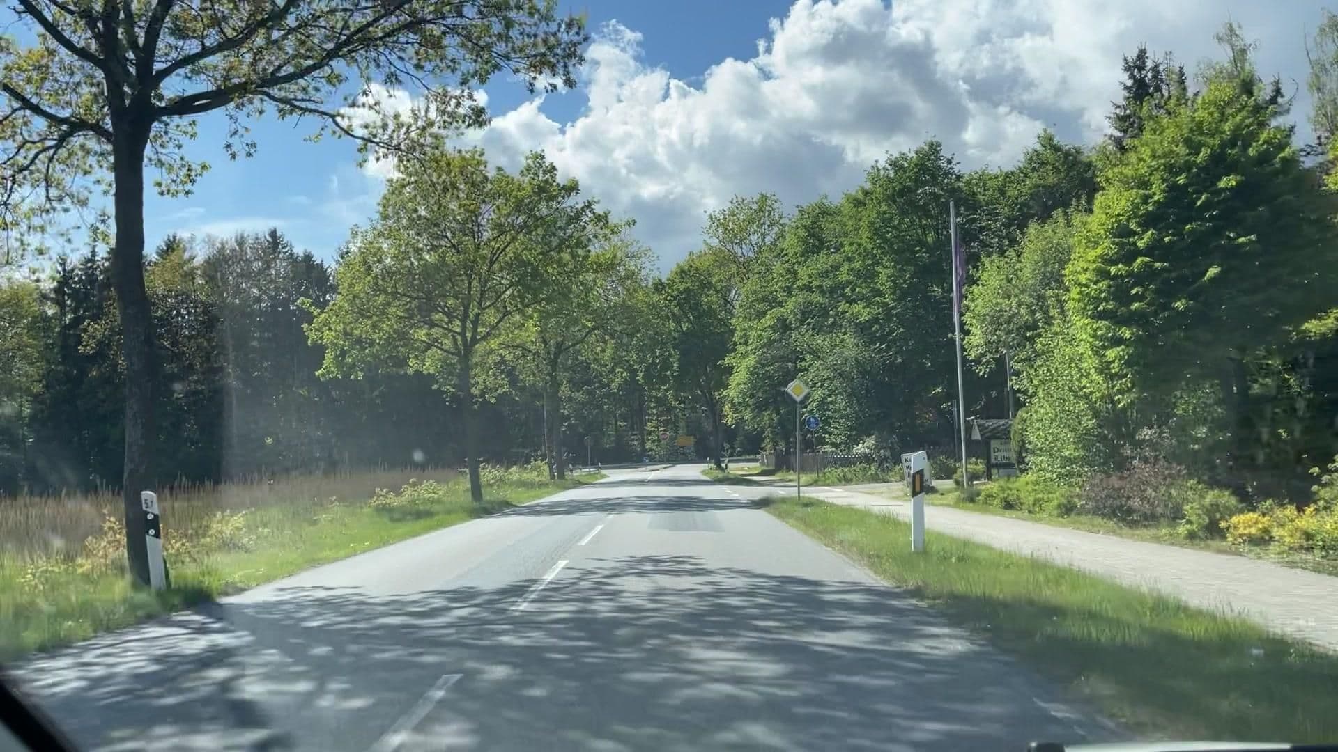 Street view near Margarete Howe, Bergen — © hotteliene (CC BY-SA · Mapillary)