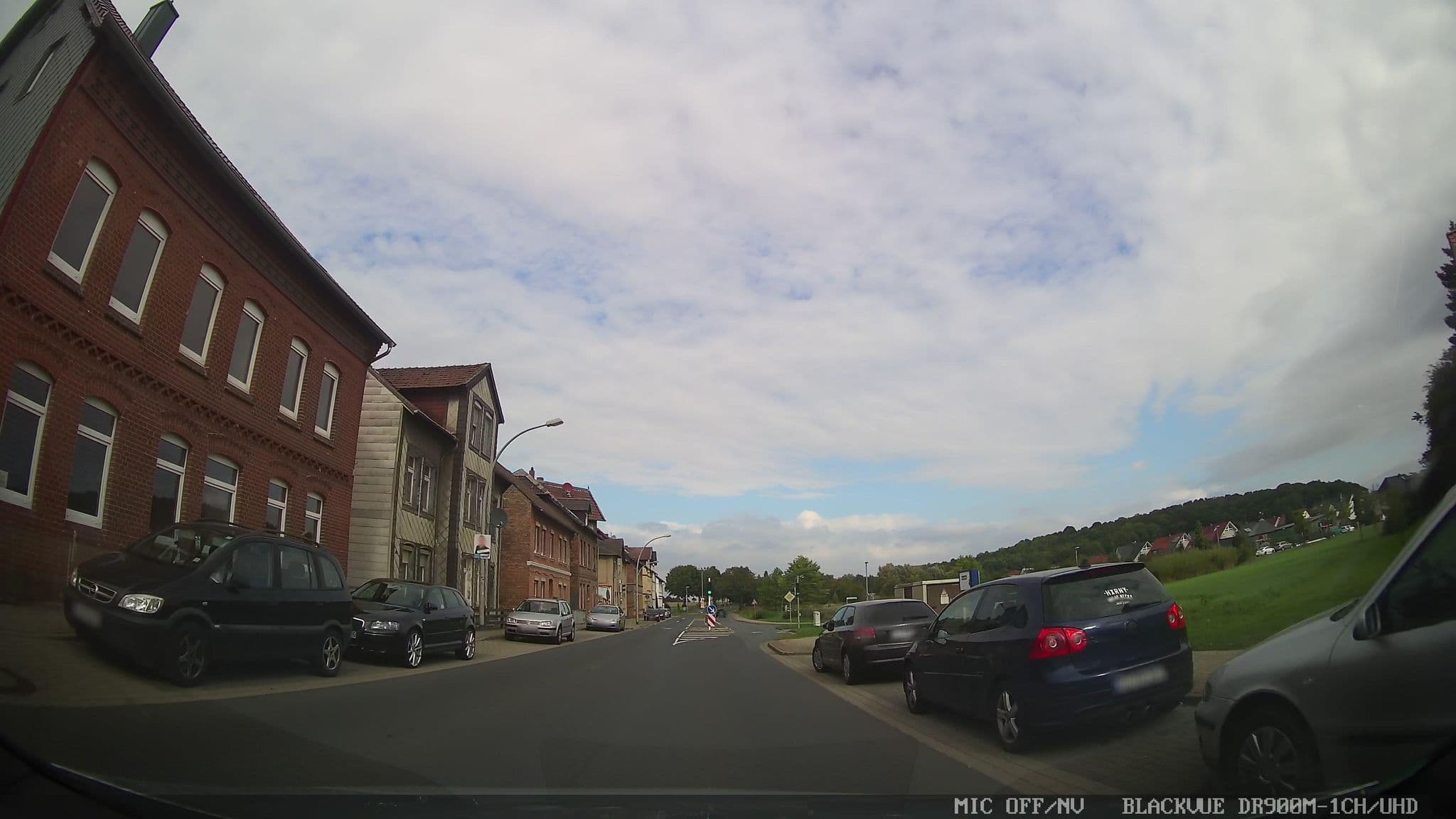 Street view near Zimmervermietung Müller, Leiferde — © chuck (CC BY-SA · Mapillary)