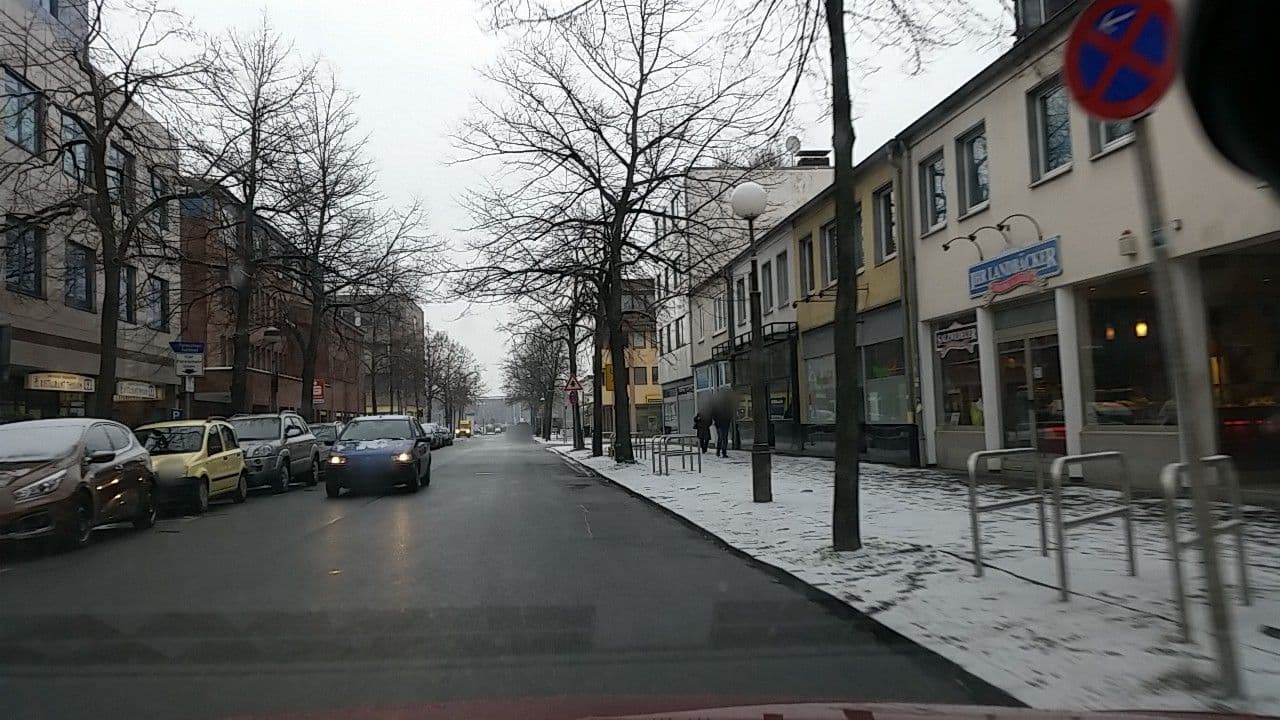 Street view near Penthouse-Hotel - Internationales Boardinghouse, Wolfsburg — © tian (CC BY-SA · Mapillary)