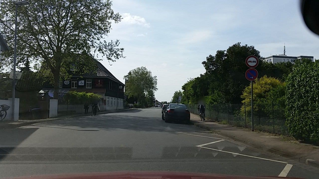 Street view near Estia Restaurant & Hotel, Wolfsburg — © tian (CC BY-SA · Mapillary)