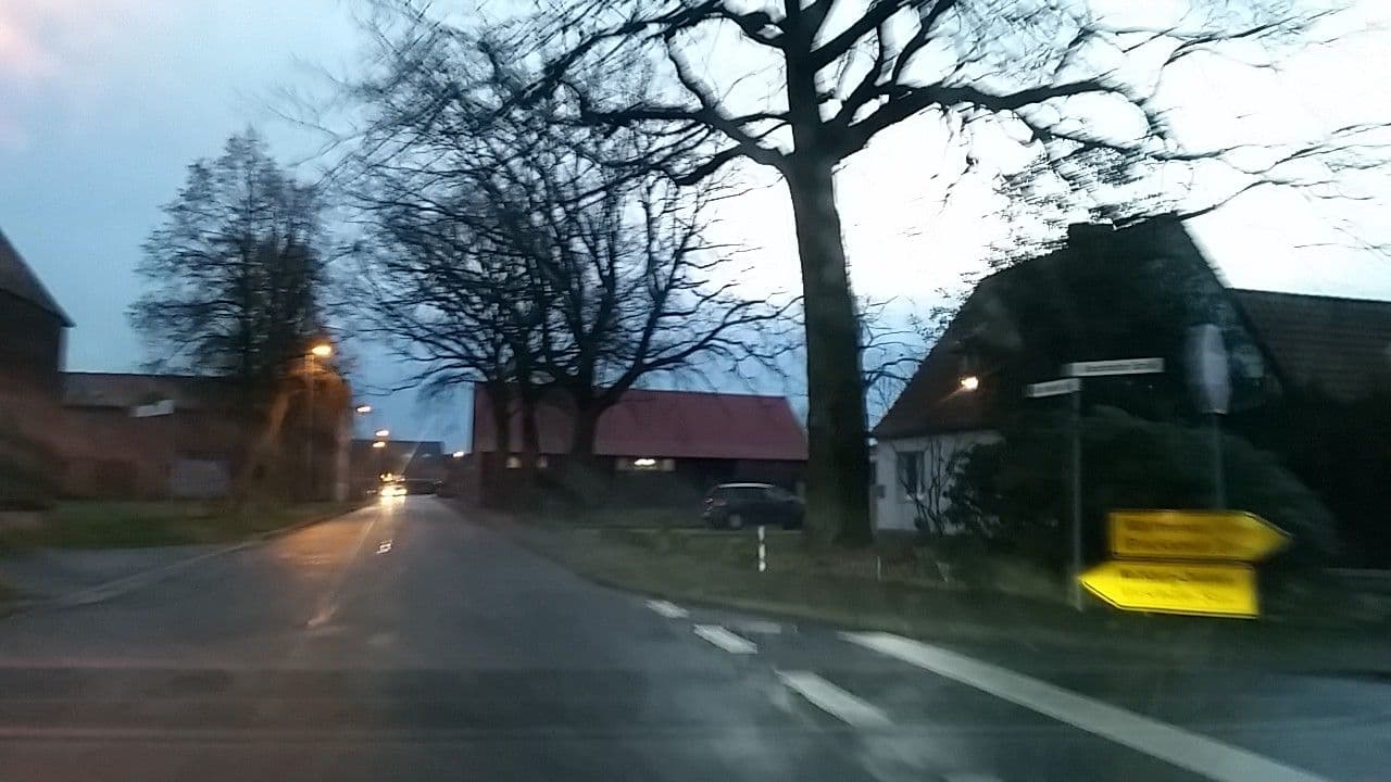 Street view near Gästehaus Hannig, Jembke — © tian (CC BY-SA · Mapillary)