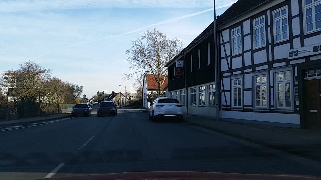 Street view near Hotel Restaurante la Dolce Vita, Wolfsburg — © tian (CC BY-SA · Mapillary)