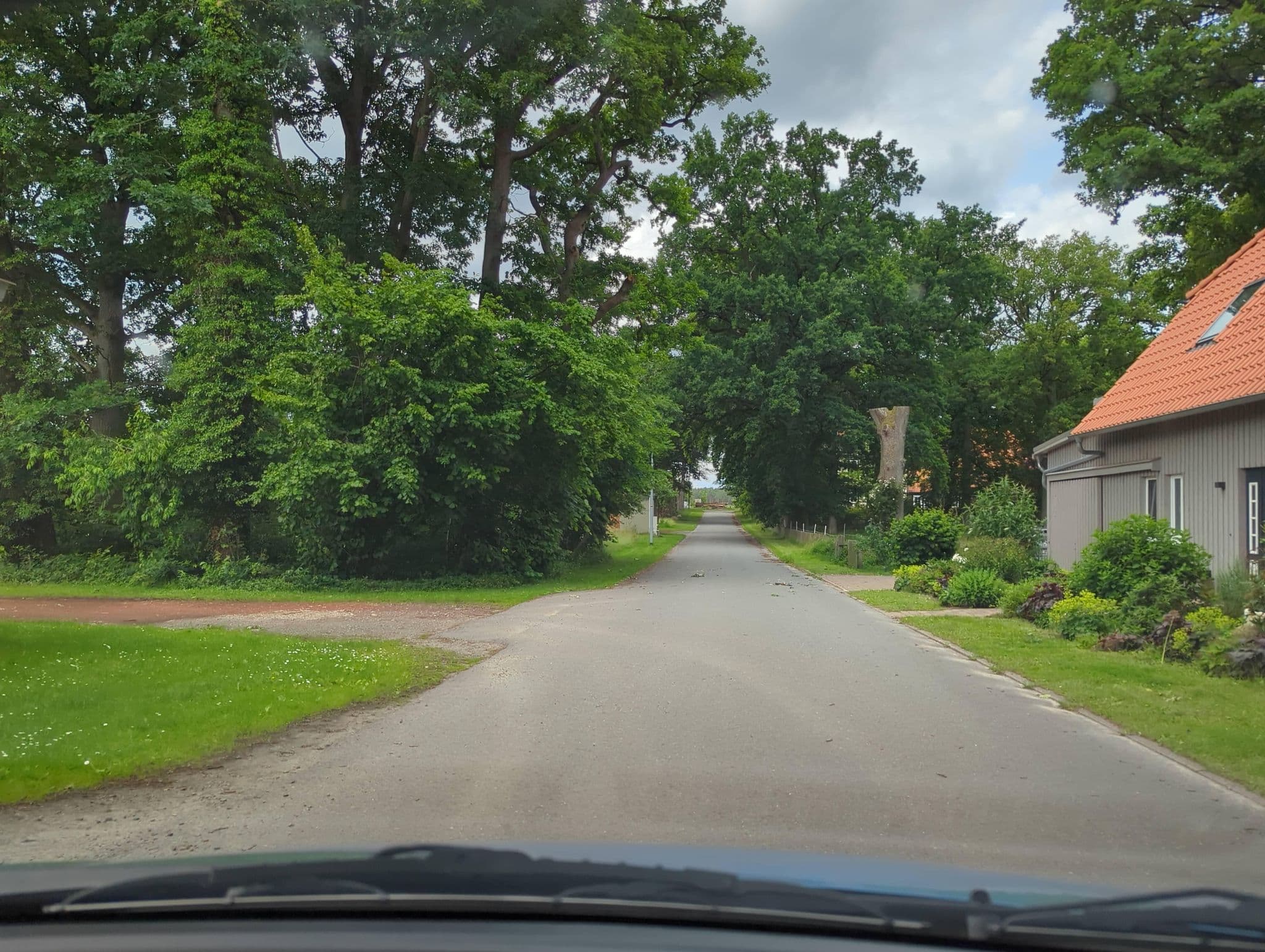 Street view near Hartmut Röling Pension Eichenhof, Steinhorst — © hotteliene (CC BY-SA · Mapillary)