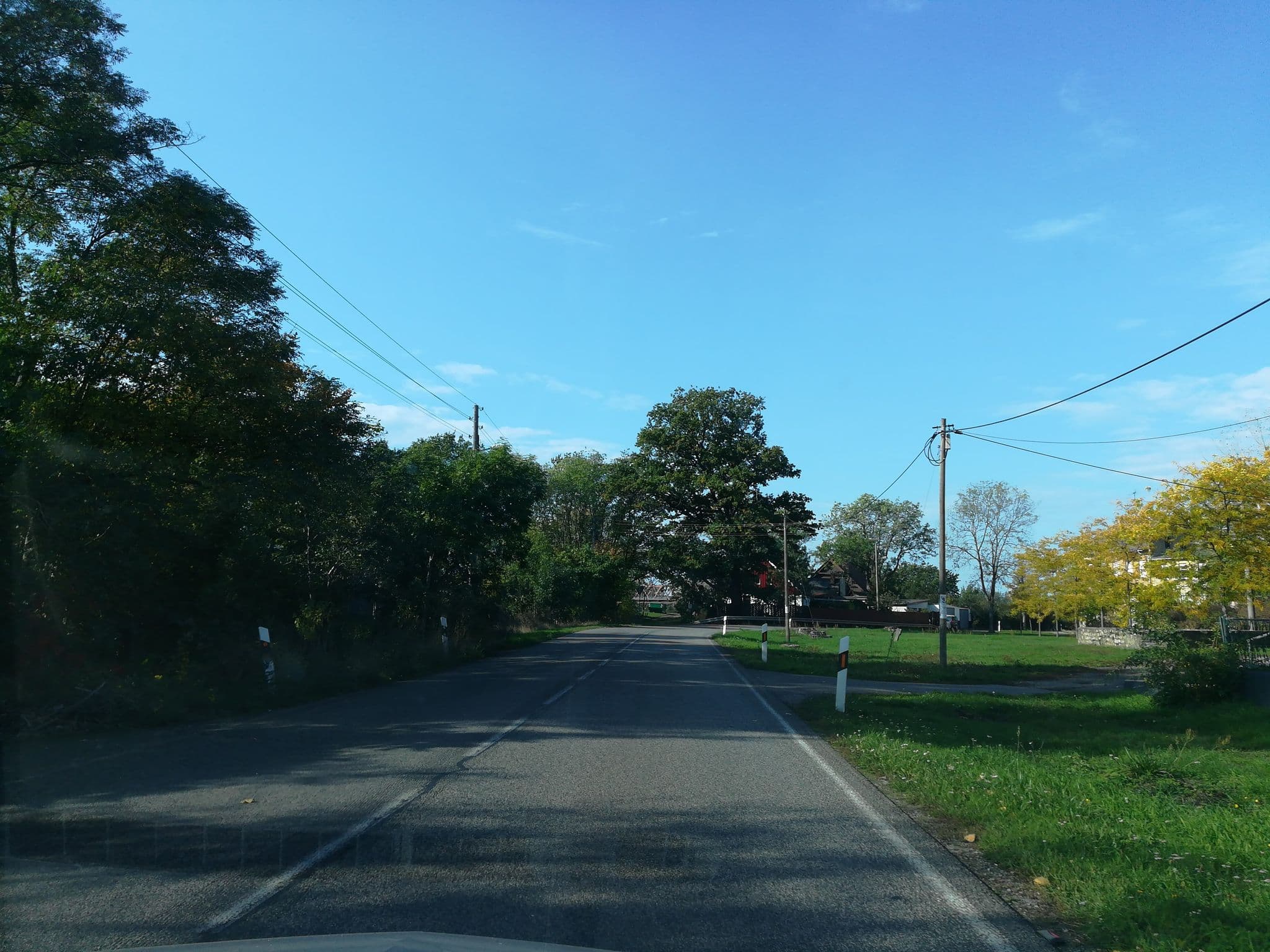 Street view near Gasthof "Brauner Hirsch", Schönebeck — © robert46798 (CC BY-SA · Mapillary)