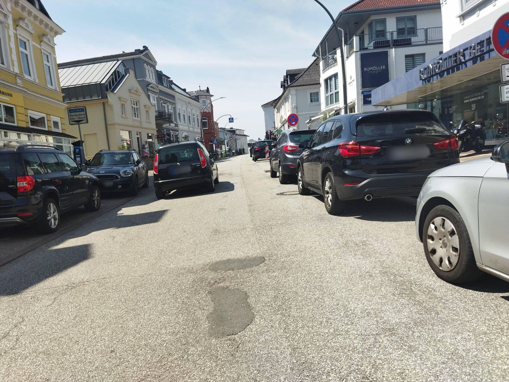 Street view near Hotel-Restaurant Baurspark, Blankenese — © changchun1 (CC BY-SA · Mapillary)