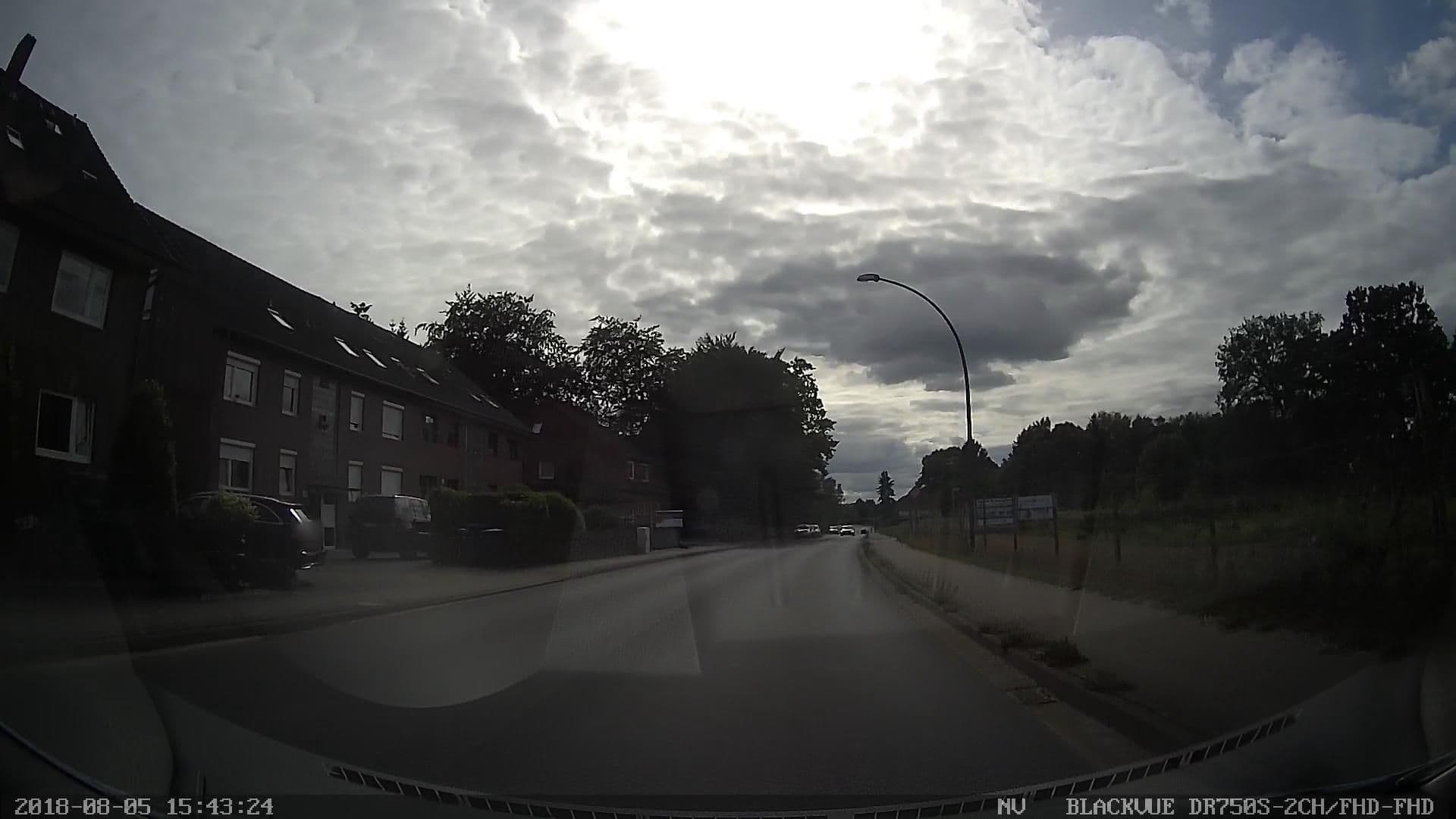 Street view near HHNight Touren, Rellingen — © kevinq (CC BY-SA · Mapillary)
