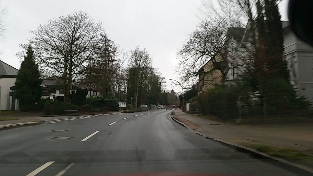 Street view near Sleep-in-Hamburg, Blankenese — © tian (CC BY-SA · Mapillary)
