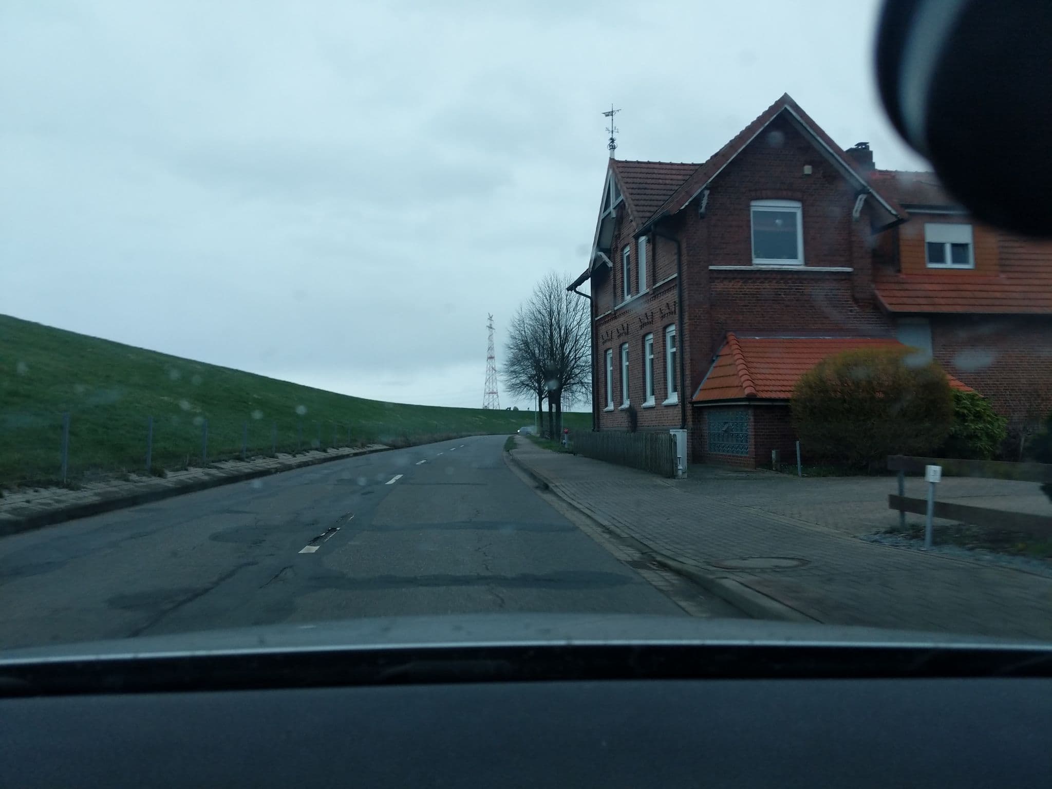 Street view near Feriendorf Altes Land Verwaltungsges, Haseldorf — © nesshof (CC BY-SA · Mapillary)